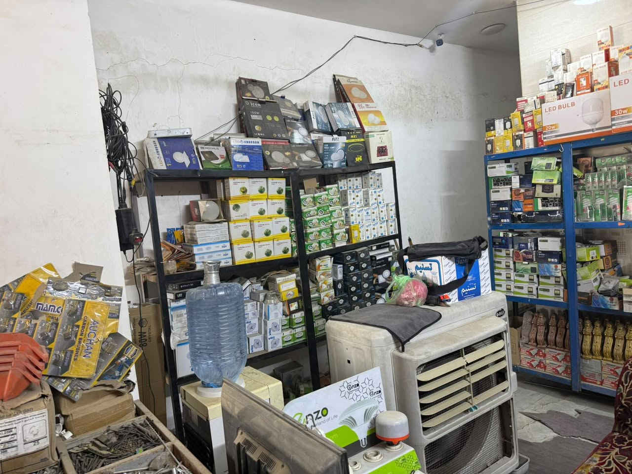 السلام عليكم ورحمه الله وبركاته
انشائية كامله للبيع مع سكله 
مكان الانشائيه بغداد الدوره 
للاستفسار الاتصال على الرقم ***********
