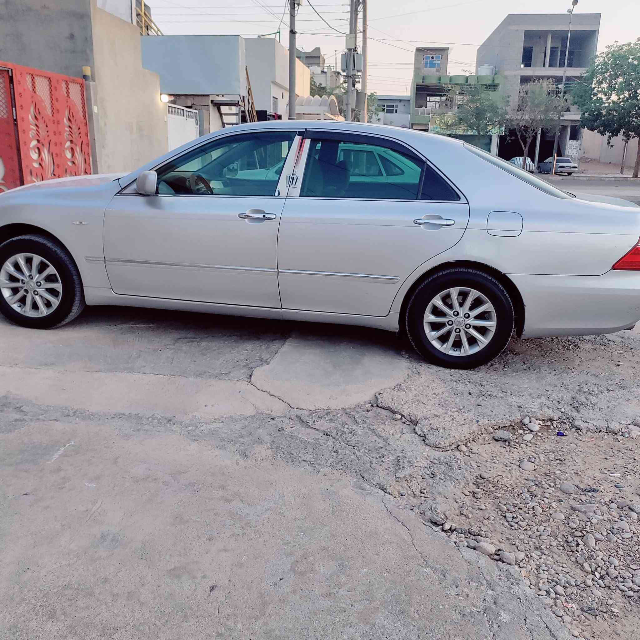 شاهینە.2007.بڕاوە

180گەورەبەبچوک 

کۆدوبارکۆد

سوچە وکویرە

سەقف وکەڤەری بەشەرت

***********.کەلار
