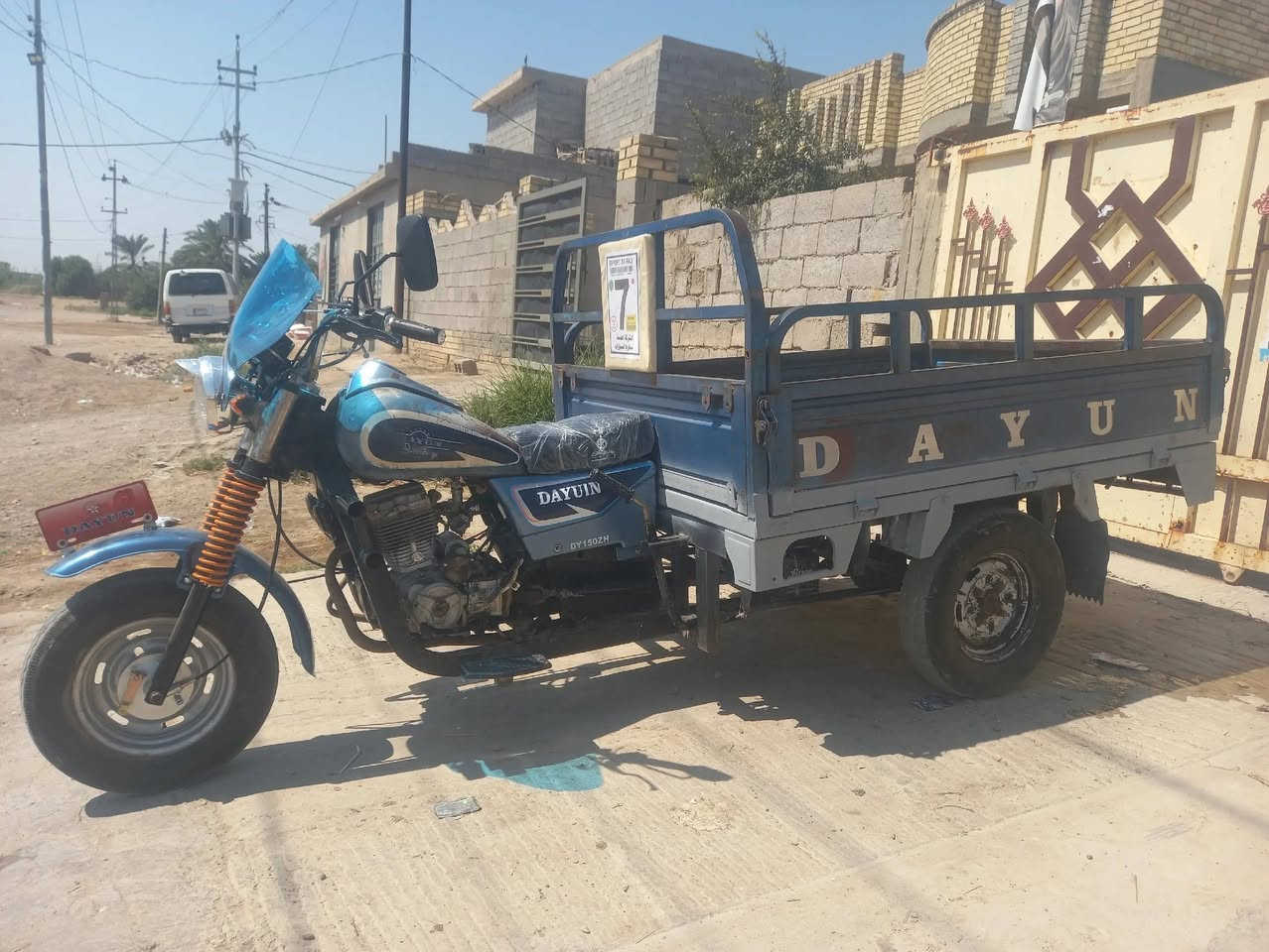 السلام عليكم ستوتا للبيع موديل ١٥ محرك ديوان مالها الصلي ما مفتوح بي برغي مكفولة ركبة ما ملحومة وشاصي جديد اوراق اصولي شرط اطبق رقم شاصي بالوراق واكسن جديد كهربائياتها كلها شغاله نكرة سلف هندر باتري جديد دبلات صار ٤ ايام من شادهن تخم تاير أمامي وخلفي  لايت عالي ناصي والسعر ١٧٥٠ وبيها مجال الاتصال ***********
