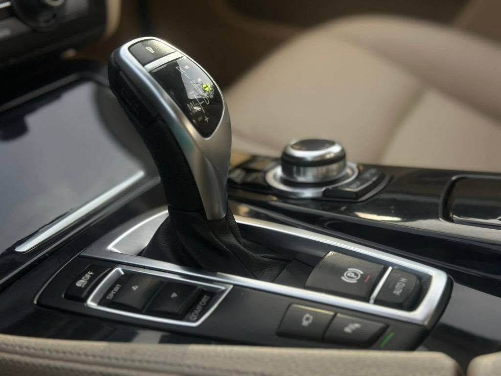 Bm528i 2015
***********
Vebar watsup
3 parcha be daxil bad bax
Bashart
mshtare na paywande maka أربيل, العراق
