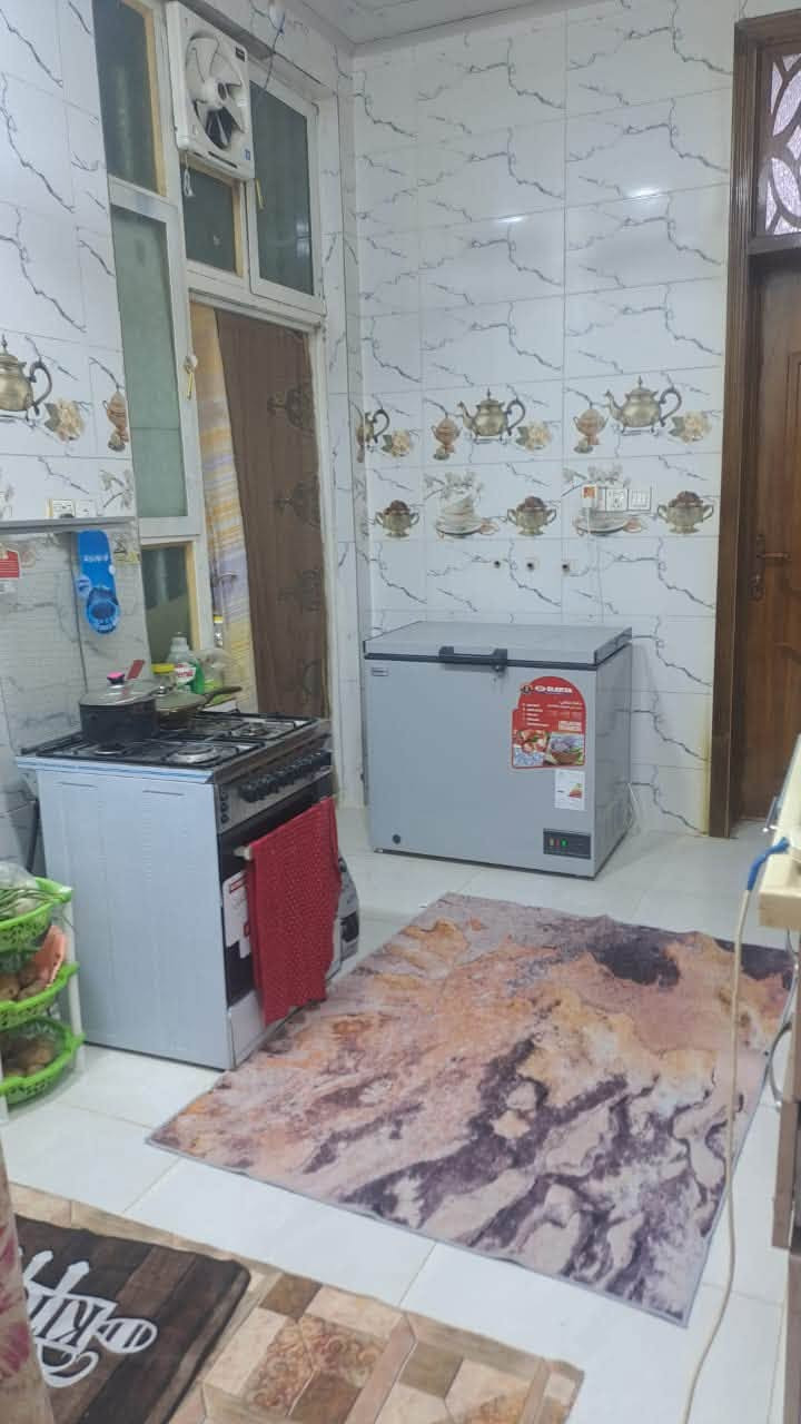 مشتمل للبيع طابو زراعي قرب مول نون ١٠٠م
٥×٢٠ طابق واحد بناء حديث 
غرفة كلدور مطبخ صالة صحيات 

السعر 85 وبي مجال 

للاستفسار مراجعه مكتب الخضراء للعقار 

***********
***********

