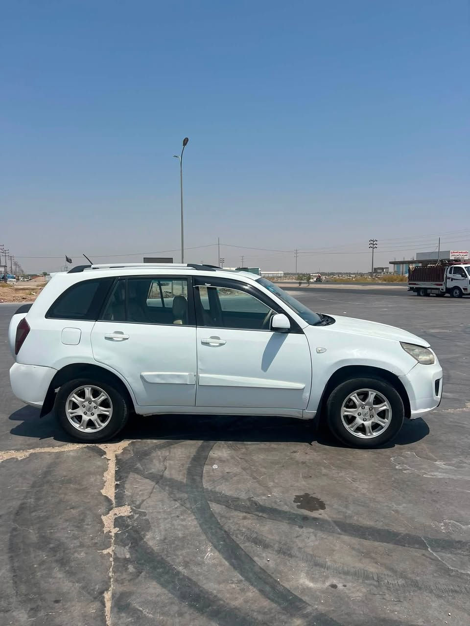 تيكو ٢٠١٢ رقم بغداد باسمي تحويل مباشر سنويه لل٢٨ جاهزه بدون صبغ او ضرر او تبديل بيع مستعجل السعر ٤٤ وبيها مجال قليل للاستفسار *********** واسط الصويره
