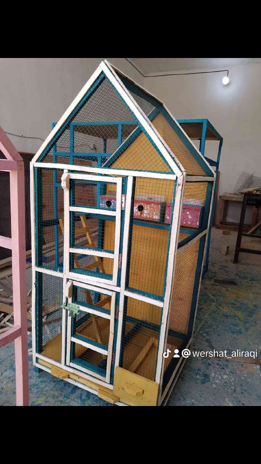 اقفاص طيور • محميات طيور • حجز