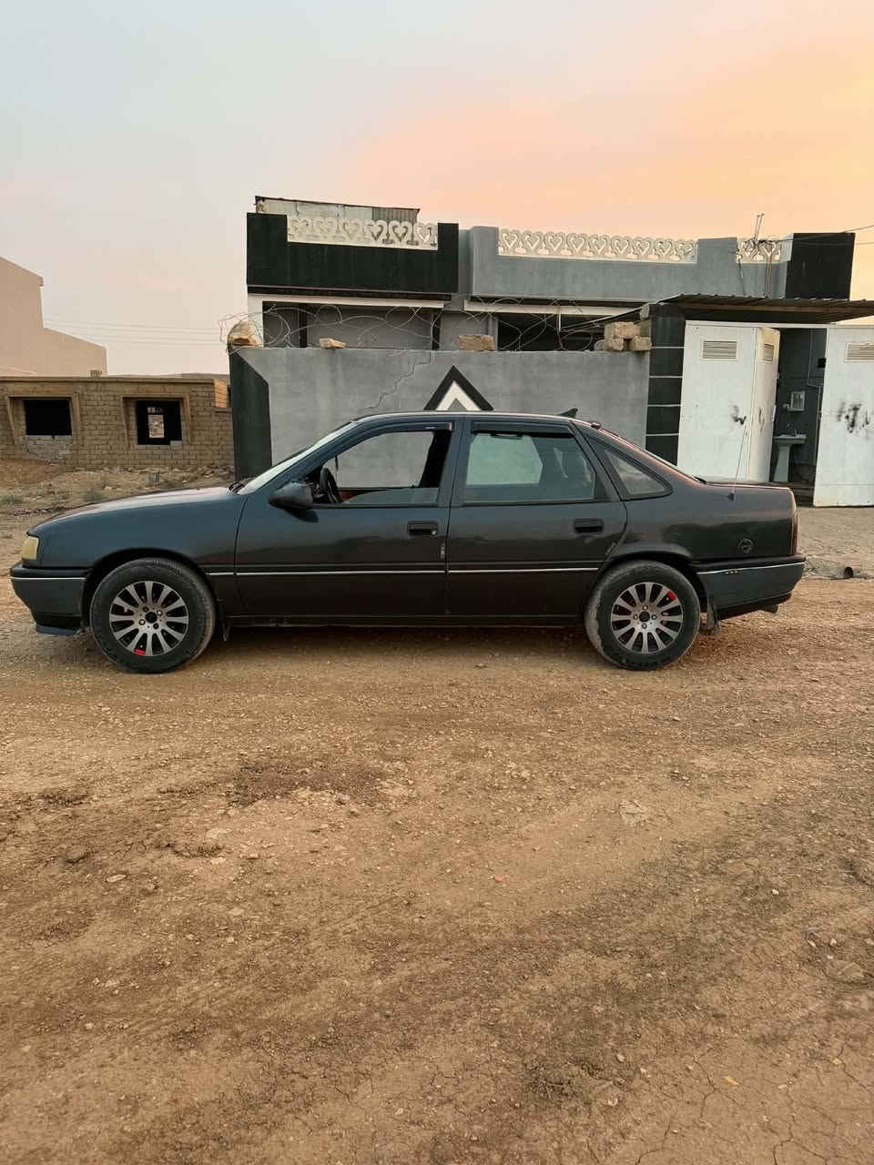 اوبل فيكترا • ١٩٩٢ • حجم ١٫٦