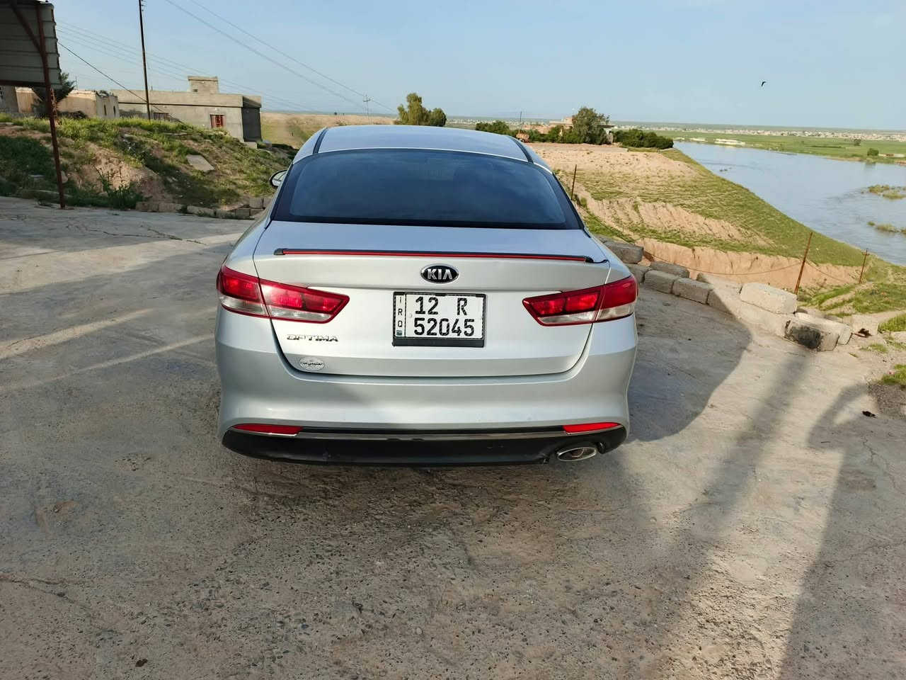 السلام عليكم 🖐️
كيا اوبتما ✅

موديل 2017 ✅

 سياره خليجي ✅

 سياره جاهزه من كلشي ✅

تبريت ثلج 🥶 تدفئه 🔥 ✅

 صدر گير محرك ما مفتوح كلو بلادي جديده ✅

 بيها ضرر براس البونيد والجاملق الامامي الضرر خفيف ✅

 بدون دواخل السياره جاهزه من كلشي ✅

الواقع احلئ من  الصور ✅

السياره باسمي هزه وسنويه كلها جديد ✅

 رقم نينوئ كابون بانزين كامل السياره مشروع وطني ✅

   السعر 135 وبيها مجال شي قليل ✅

 البيع نقد فقط للاستفسار الاتصال علئ هاذا الرقم ✅

 *********** ☎️

مكان السيارة صلاح الدين قظاء الشرقاط قريه شكرآ 🏠

اخوان رجاءً الي مو شراي لا يتصل 🤔
