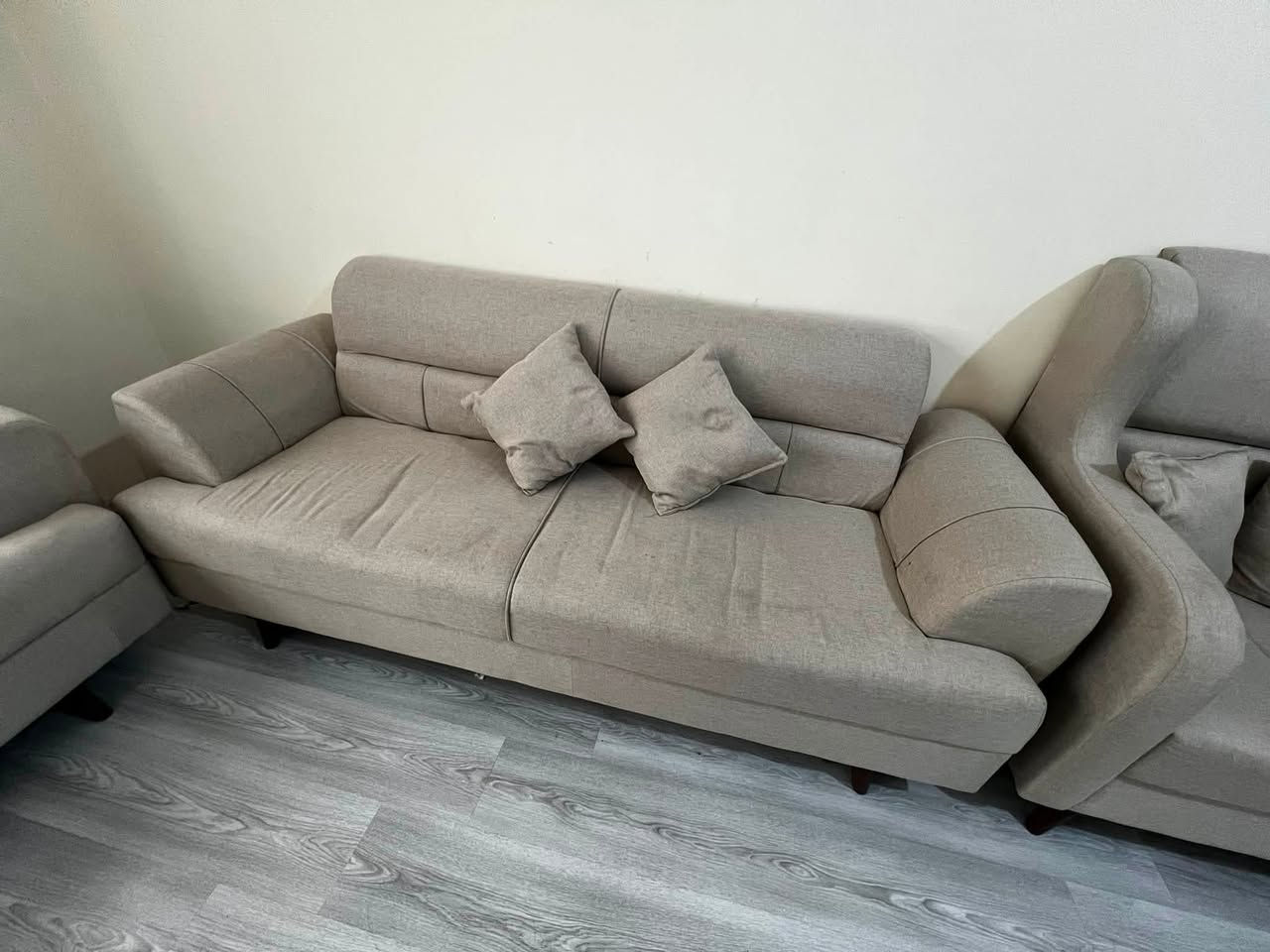 طخم قنفات للبيع 
عنوان اسكان تاور ست نفرات 
***********
