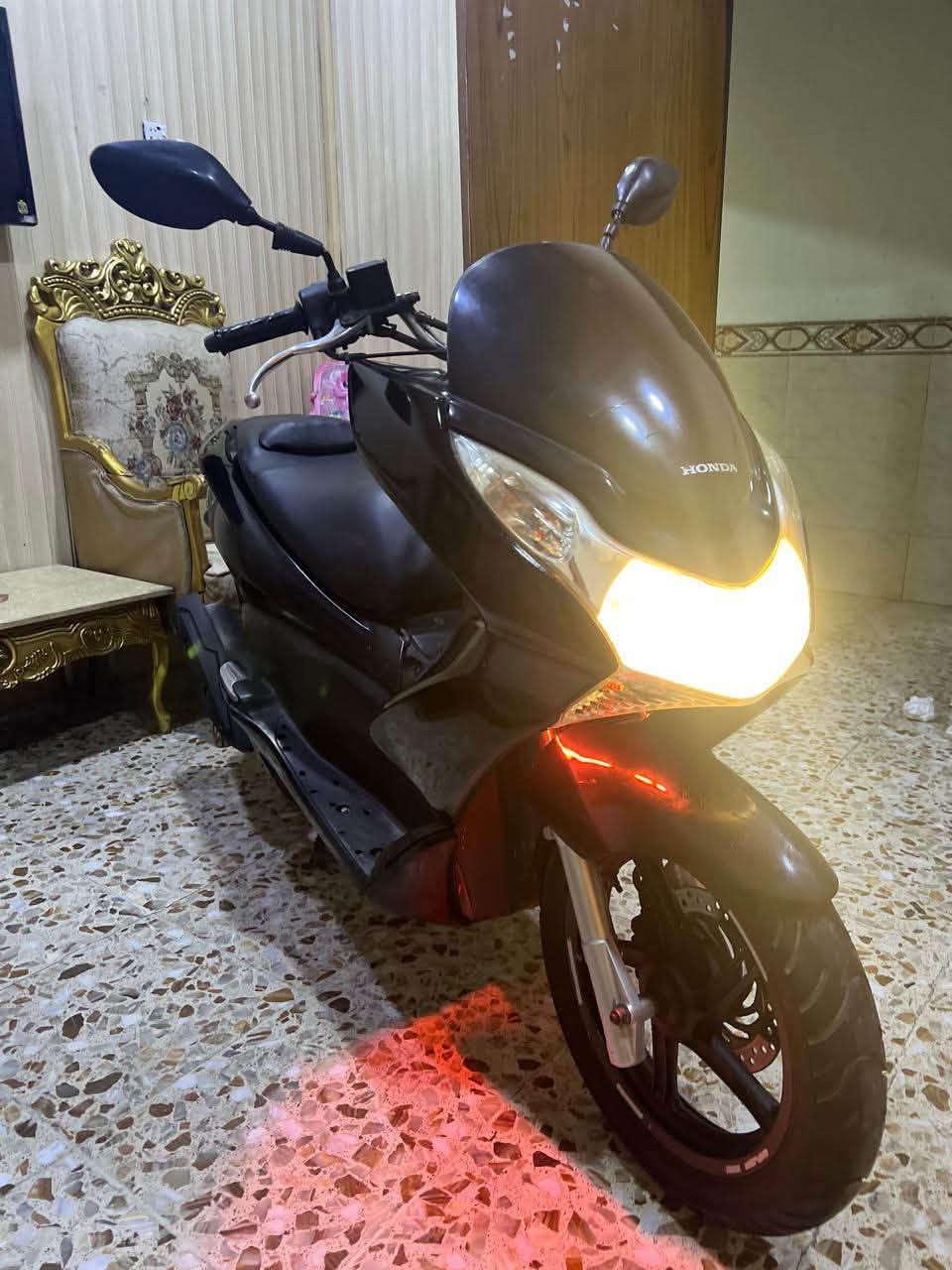 PCX • الجيل الأول • وكاله