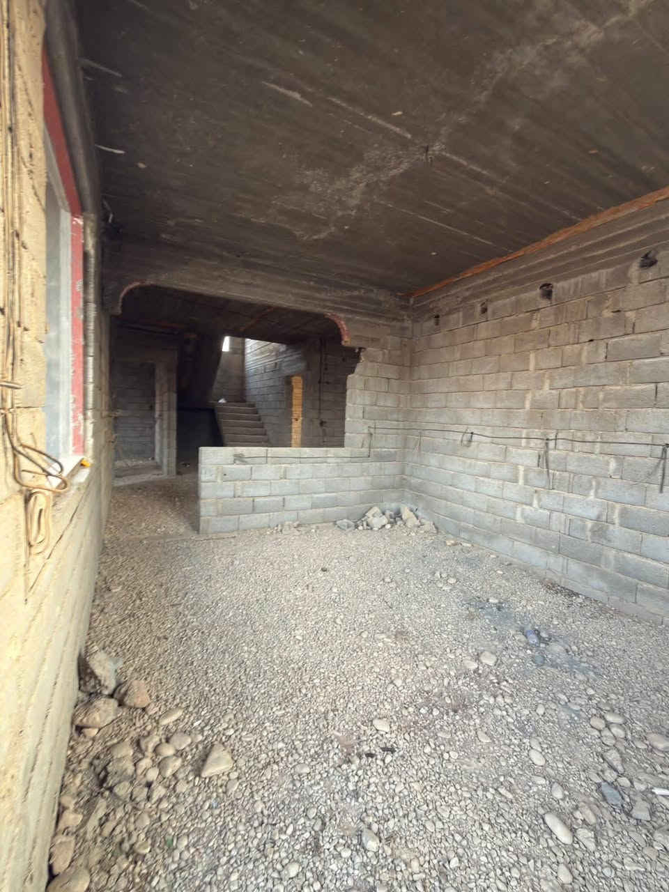 بيت هيكل للبيع بانميل مساحة 356م مأسس كهرباء وماء ومجاري يحتوي على 4 غرف وگراج وحديقة وخدمات وماء فول سند زراعي اي سؤال اتصلو ***********
