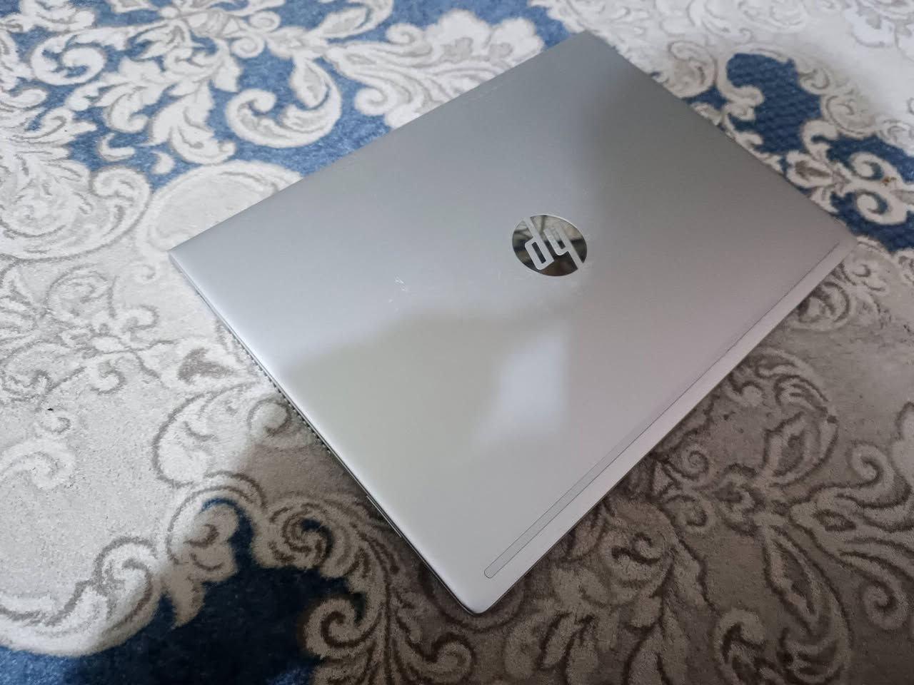 السلام عليكم عندي لابتوب HP ProBook 440 G6 للبيع مستعمل قليل لغرض الدراسة يجي ويا ماوس لاسلكي  وحقيبة لل لابتوب وشاحنة الماوس استعملتة فقط 3 ايام والشاحنة مابيهه اي خلل والحقيبة نضيفة وال لابتوب ايضا نضيف مابي اي عطل ولا ضربة رايدهن ذني كلهن ب450 للعلم مشتري ب500 وهو سعرة اكثر من 500 بس جان عدي خصم من الشركة هدية للتواصل راسلني او اتصل واتساب علا هاذ الرقم *********** واذا عندك سوال اسىئلني بل خاص + الماوس بلكارتون والشاحنة والحقيبة نضيفات جدا ممتازات وال لابتوب ايضا  تواصل واتساب *********** موقع كربلاء
