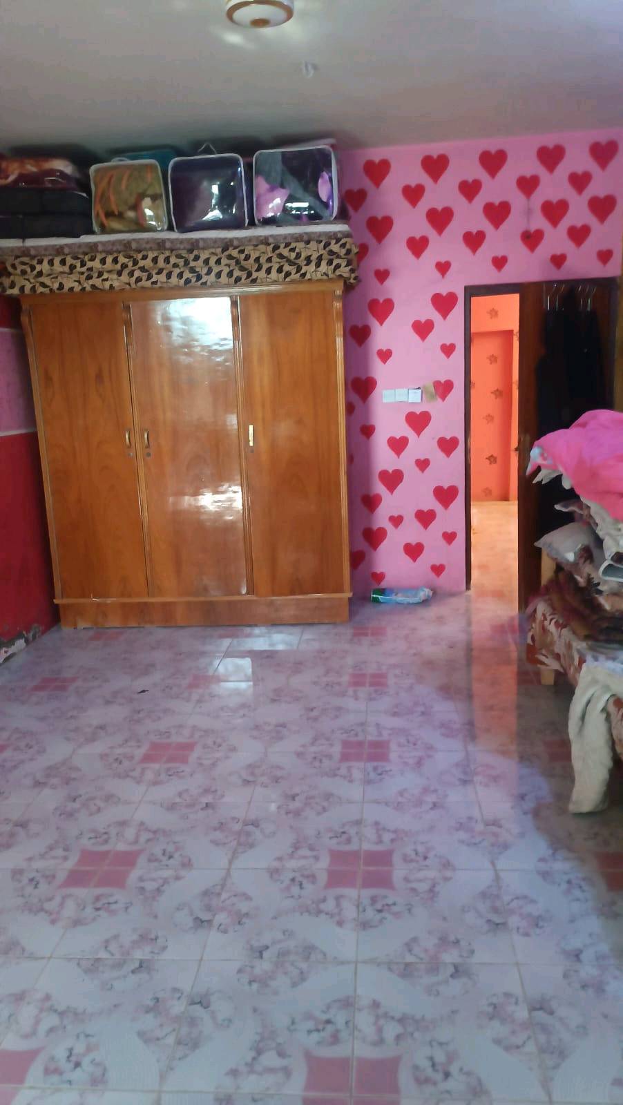 🏠 للبيع بيت في بعقوبة – طرق وجسور

📐 مساحة الأرض: 100 متر
🏢 البناء: طابقين
🛏️ غرف: 2
🚿 حمامات: 2
📜 السند: طابو صرف – سند 25
📍 الموقع: بعقوبه مقابل  طرق وجسور
🛣️ البيت على فرع، وظهر البيت على شارع عام ⭐

✨ البيت موقعه ممتاز ومناسب للسكن، وقريب من الشارع العام.

💰 السعر: 125مليون دينار قابل للتفاوض بسيط

📞 للجادين والاستفسار: مراسلة خاص
***********
