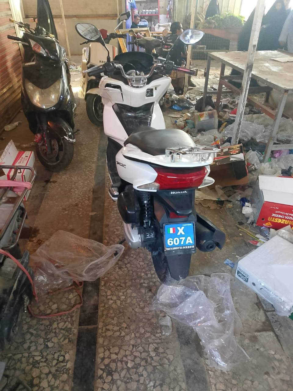 بي سي اكس جيل الثاني KFياباني الاصلي محرك (150)(A)دراجة جديدة وحلوة بس عوزهة ترتيب وتطبيك كفرات ألمامية وكفرات بلادي شرط بلادي دراجة نضيف وحلوة وشلعة معدلة محرم حلو ونضيف السعر 1500مليون ونص ***********بل مدينة كيارة

