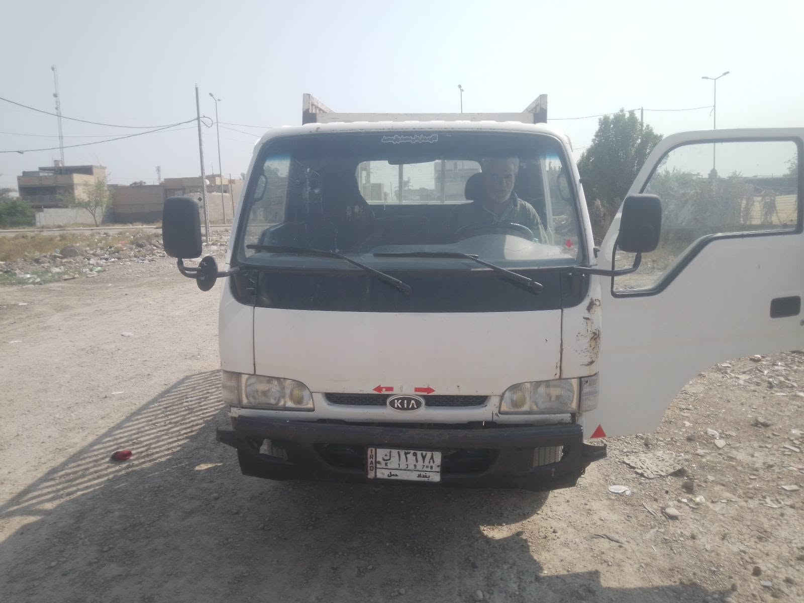 سلام عليكم فنتيره فحل البيع موديل 2000كير ومحرك وكسل 3000شاصي مكفول كهربايات كامله تخم تاير جديد صدر نص عمر السياره بسمي رقمه بغداد الماني  مكلف بل نشر رقم صاحب السياره ***********
