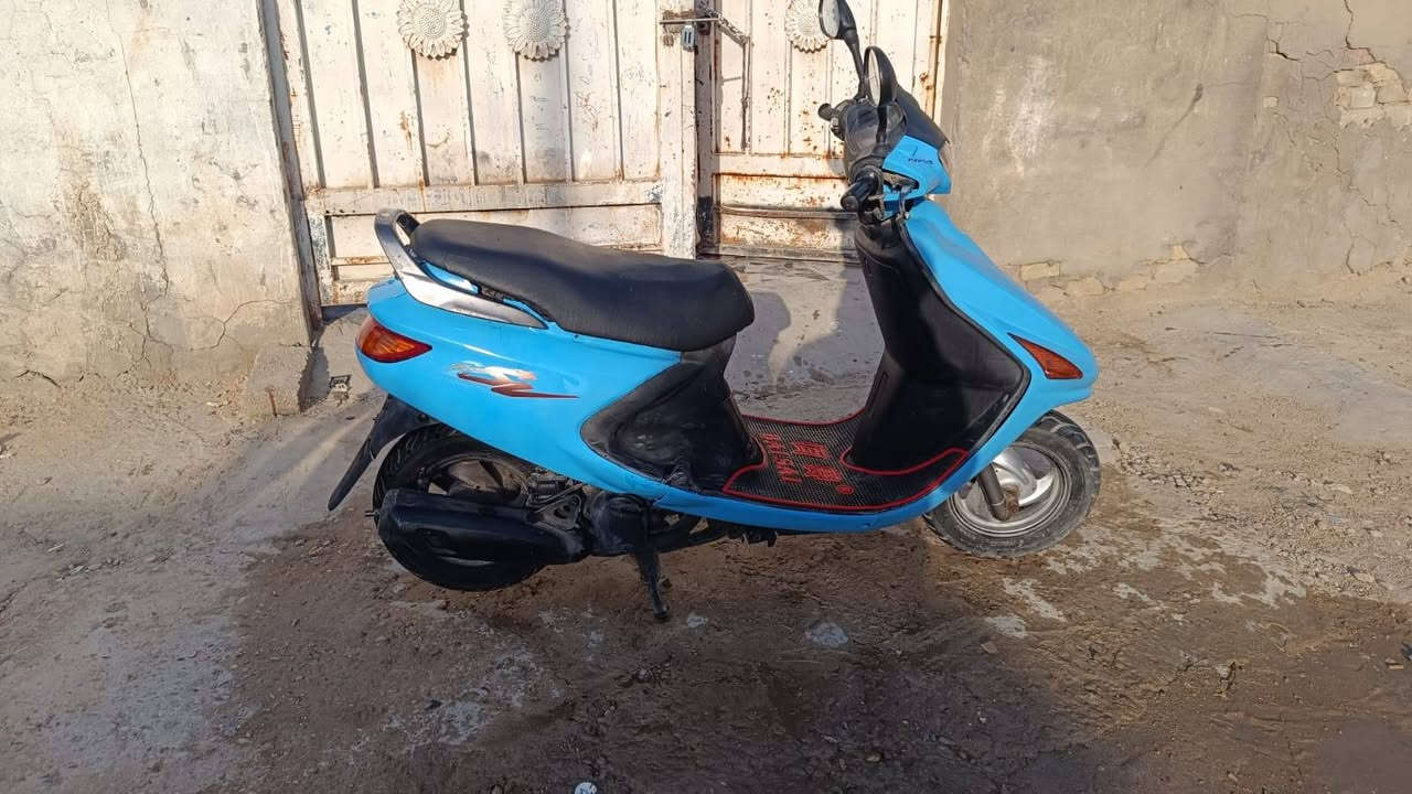 فراشه للبيع جاهزه دينار ماتخسر عليه سلف تيرات  دبلات مكينه كله شرط الشغل الاتصال *********** السعر ٤٠٠
