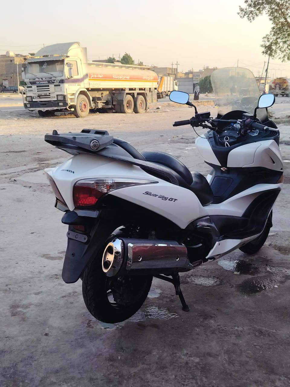 سلام عليكم من رخصت شركت ادمن دراجه سلفر 400 جيتي مكفواله كفاله عمه مال ربه دراجه جيب وياك فيتر وتعال مكفواله كفر ومكينه كلواب ما نقصه حساس ستان شغال تتفه بدأت شقاله مكان بغداد المدينه الصدر السعر خابر وتدالل ***********
