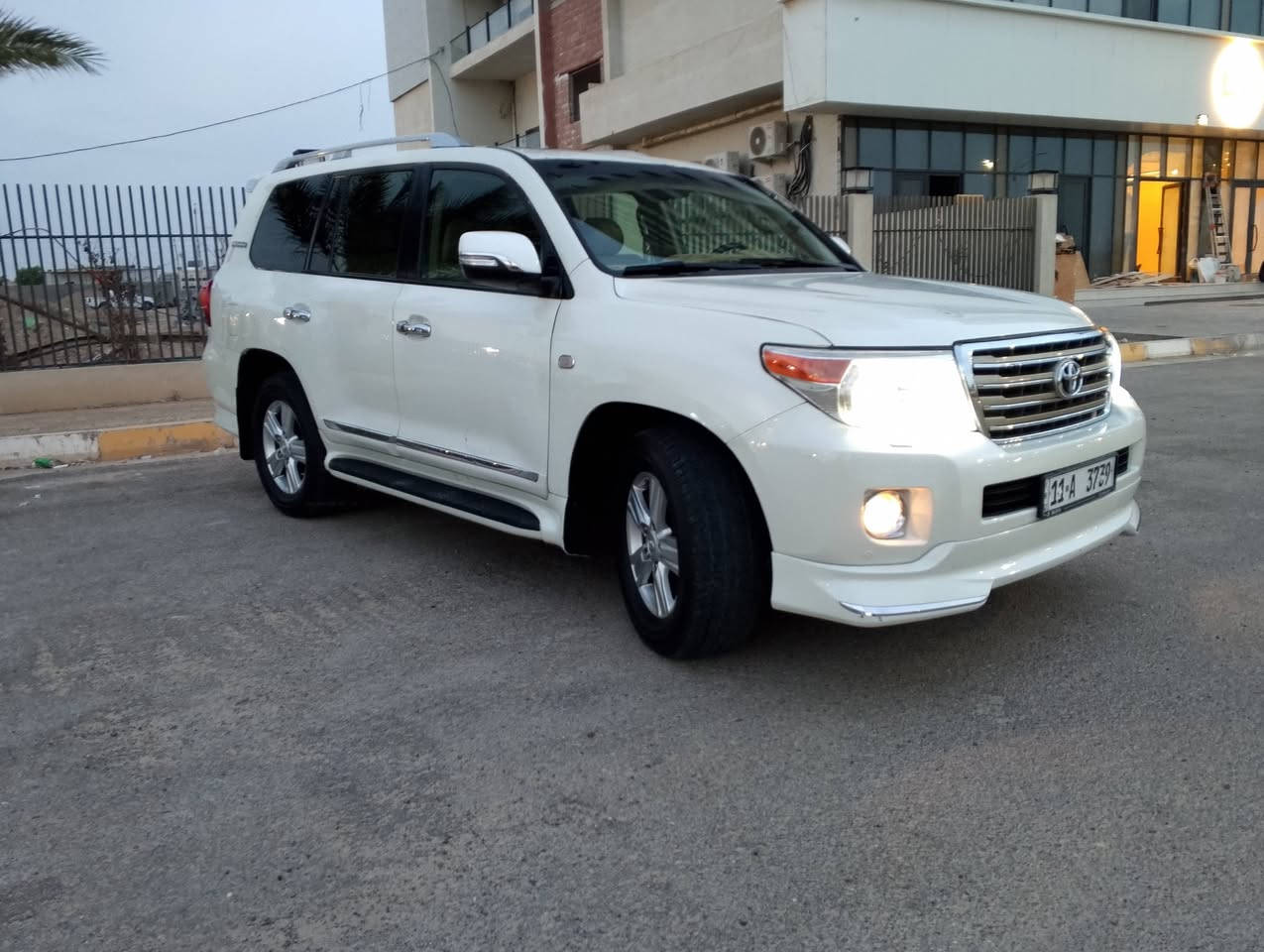 الندكروز موديل 2010 رقم بغداد باسمي تحويل مباشر مكانه الفلوجه
سياره جاهزه مابيها نقص خالص كير شاصي ومكينه مكفولت 

بيه صبغ بس بدون دواخل 

***********

