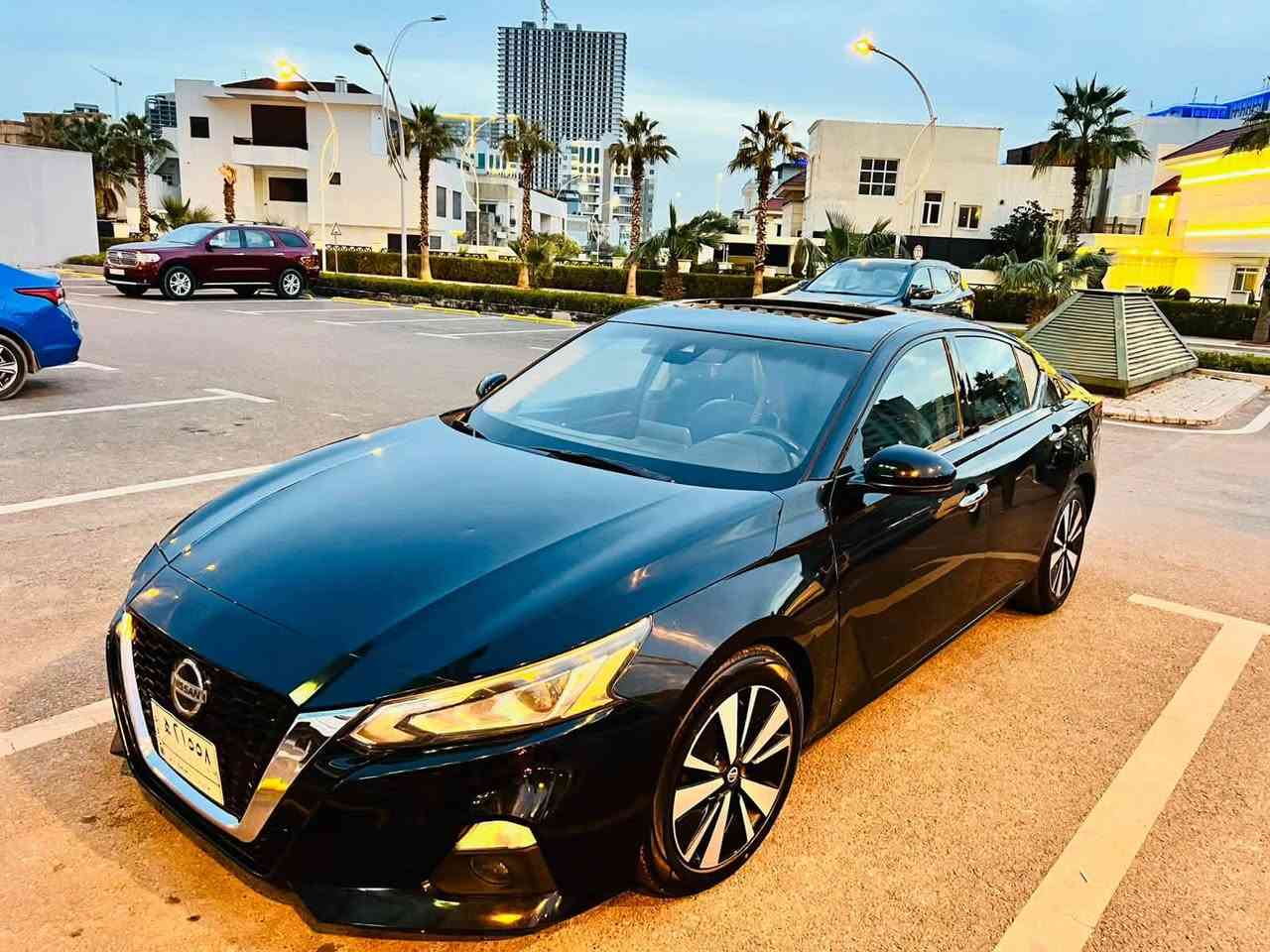 نيسان التيما 2020SL 
السعر 140
***********
***********
