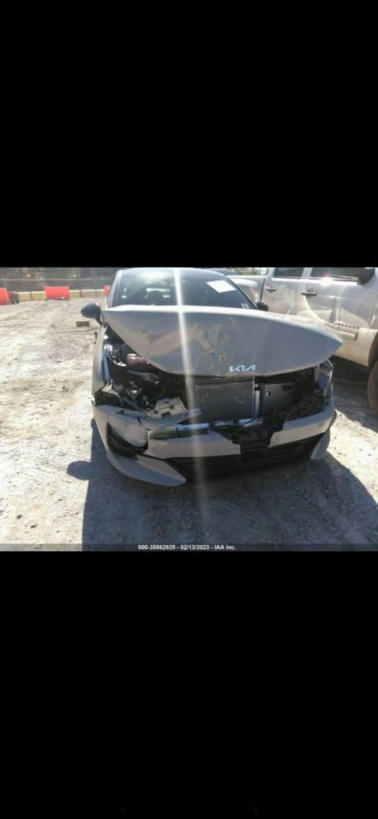 السلام عليكم k5 2023 للبيع السياره معوقين بغداد شرط وكاله عامه بالسياره
السياره GT محرك 2500 تيربو🚀 ماشيه 68 الف كيلو كير مكينه تبريد السياره اكفلكياهن ع الفحص
السياره حادثها من امريكا قبغ جنطه وجاملغات خلفيه وبنيد صبغ وهنا بالعراق صار بيها حادث باب سايق والوراه صبغ طك ايرباك برده والشكن مال سايق
يعني انطيك صبغ حزام السياره حتى لا اتعبك ولا تعبني مبيها لا شاصي لا لغود ع الفحص
مواصفات السياره GT الفوول المعروفه اعلى فئه بالk5 GT
اللون سموك المميز

فول مواصفات 
1-بصمه+تشغيل عن بعد
2-شحن هاتف لاسلكي 
3- قياده ذاتيه ؏ الخطوط السريعه تحديد مسار
4- هاند بريك بصمه 
5- سقف بانوراما 
6- مثبت سرعه 
7-نضام ABS
8- مانع انزلاق
9-حساس أطارات 
10-بك لايت ليد
11-شاشة كبيره
12- كامره دواره+ اربع كاميرات محيطية 360ْ
13- كشافات امامي
14-شاشه اعطال
15-ويل كب كروم لونين حجم 19 مال GT
16-رادار جانبيه+ رادارات امامية وخلفية
17-مراقبة النقطة العمياء
18-رادار الخطوط البيضاء 
19-اشاير بالمري 
20-الداخل بلاك ادشن 
21-‏ مقعد للسائق والبصفه قابل للتعديل 
        كهربائياً مع نظام حفظ لمقعد السايق
22-لايتات ‏3 عدسات 
23-نضام قياده سبورت +سوبر سبورت +نورمال   
       + سمارت
24-فول تحكم ستيرن
25-كير أوتو + عادي DCT 
26- أوتو بريك 
27- ‏ نظام الملاحة  الخريطة🗺📍
28- ستيرن حرف D  مختوم GT 
29-‏Led +  زينون
‏AUTO HOLD-30
31-تصميم خارجي رياضي
32-مصابيح خلفية LED
33-مصابيح ضباب LED
34-لاسلكي Android Auto  
35- كشنات تدفئة تبريد الاماميه مختمه GT 
36- شفتات بالستيرن
37- رادار توقف ذاتي في حال رجوعك للخلف  
         وسياره قادمه 
38- تدفئة بالستيرن 
39- تبريد منفصل السايق والبصفه وقطعتين 
        تبريد 
40- نظام ترحيب عند اقتراب للسياره  
41- مري شفط وقلاب عند رجع للخلف 
42- نظام صوتي محيطي من شركة Boose 
        العالمية عدد 12 سماعة 
ماشي :68 الف كيلو 

السعر : خاص لان اكو ناس متخاف الله شغلتهم 
          يكسرون بحلال العالم
للاستفسار / هـ  ***********  واتساب
