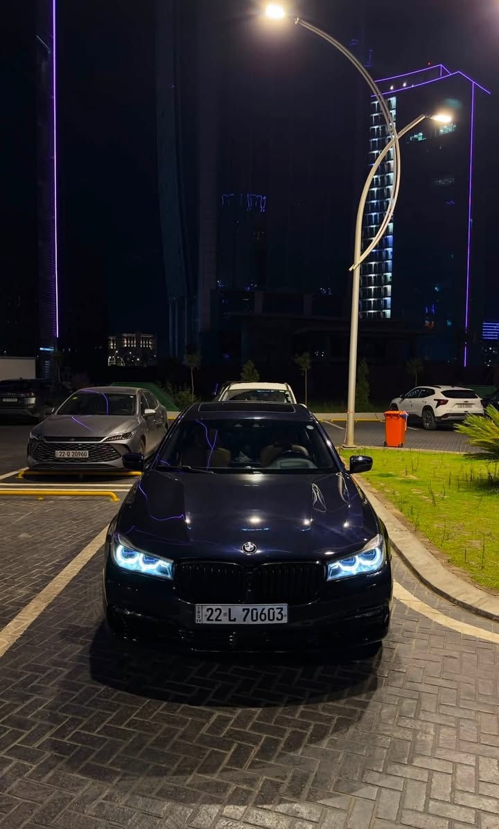 740 Li
2018
ماشيه 160 الف كيلو 
فول مواصفات شنو ابالك موجود ببها 
وارد الماني 
بدون ايرباك.  داخله كلين بيها دحجه داخل العراق انصبغ ربع البنيد والجاملغ الايمن 

سعر265 $ قفل 
باسمي تحويل ثاني يوم مكانها كربلاء 
رقم موبايل ***********
