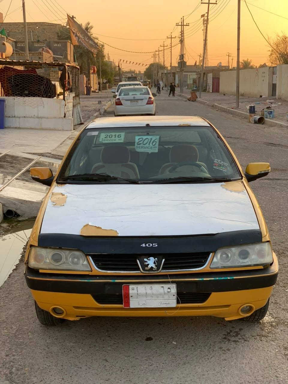 السلام عليكم بيجو 405سياره كفاله من ضربه سنويه ل28  سياره جاهزه تخم تاير  حداده جديده دوشمه ومفروشه مكينه وكير كفاله سياره حلوه وجاهزه تدفئه وتبريد شغاله كهربايه شغاله السعر 22بيها مجال حق جيه 
شراي يتصل 
***********
