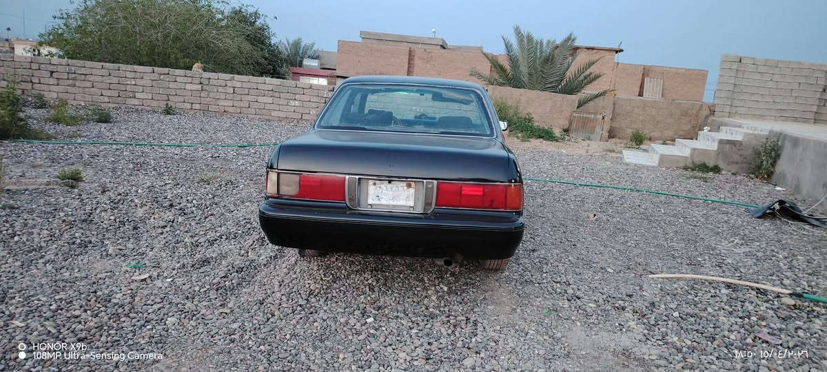 اسلام عليكم أرنب٩٣ مسجل فحص صلاح الدين شرط التحويل محرك كير ونجي شرط صدر كلو جديد الداخل نضيف بيها صبغ جاملقات الوره تاير نص عمر السعر ٣٥ وبيها مجال اتصل عله الرقم ***********
