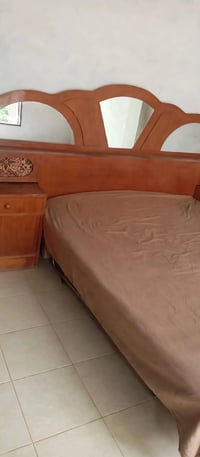 سرير • موصل ايسر • للبيع
