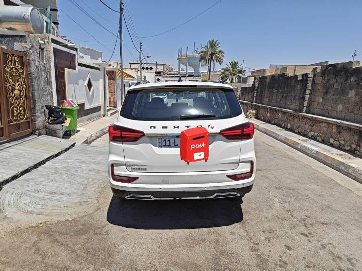 سياره   ريكستون (KGM REXTON ) بيع او مراوس بسياره ناصيه
موديل:2024  وراد كوري

حاله السياره: السياره جداً نضيفه   

السياره فول مواصفات   4WD  دفع رباعي

المحرك:2.0 لتر تيربو بقوة 225 حصان و 350 نيوتن متر من عزم الدوران

دخول ذكي.فتحة سقف.مثبت سرعة . وشاشه 12.2 بوصه تدعم  Apple CarPlay، و Android Auto. 

مصابيح أمامية ليد.المصابيح الخلفية الليد.

مقاعد جلد

تعديل المقاعد الأمامية كهربائي

تبريد المقاعد الأمامية

تسخين المقاعد الأمامية

تسخين المقاعد الخلفيه 

تشغيل بصمة

باب خلفي كهربائي

ملاحظه السياره بعدها بالضمان الشركه
***********
