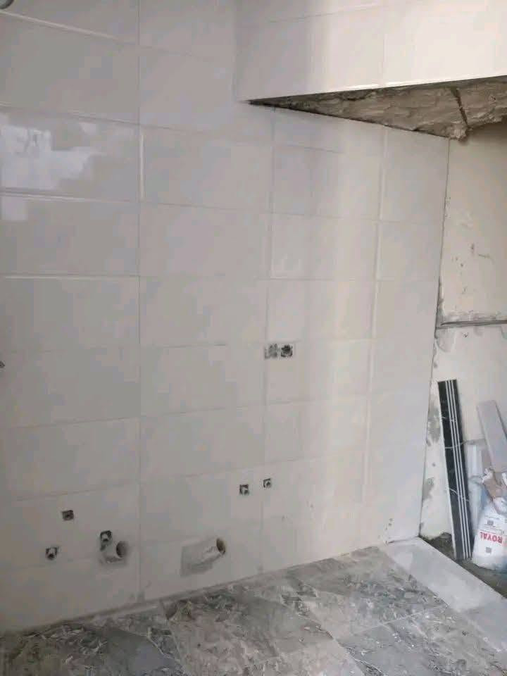 سلام عليكم خليفه سيراميك جدران ارضي تغلف دارج هاذ رقمي 

***********
