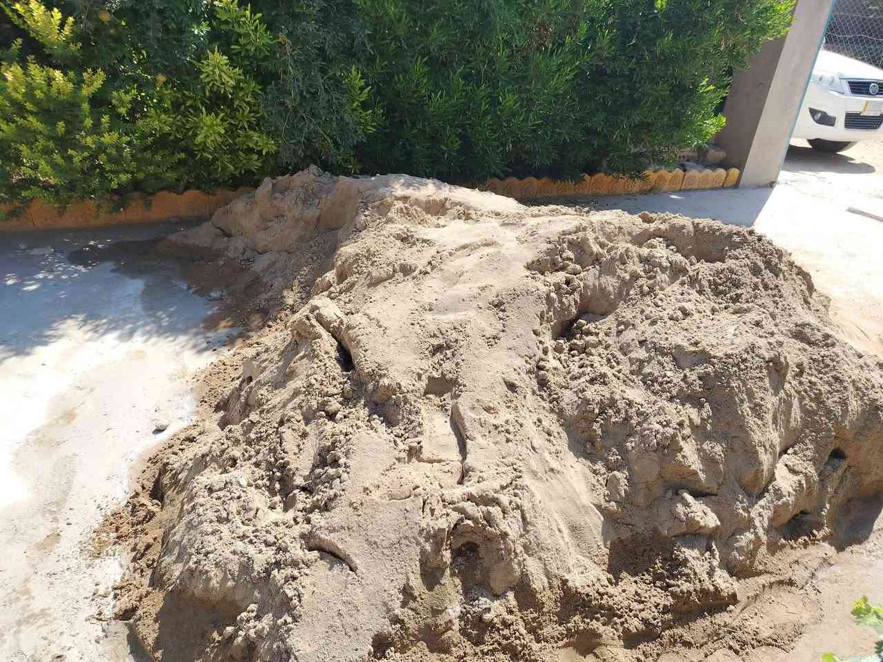 سلام عليكم أخوان
عندي رمل لبخ تقريبا يطلع فوك الكليه بس  راح احسبه كيله اذا يريد السعر مناسب يتواصل على هذا الرقم
***********
***********
