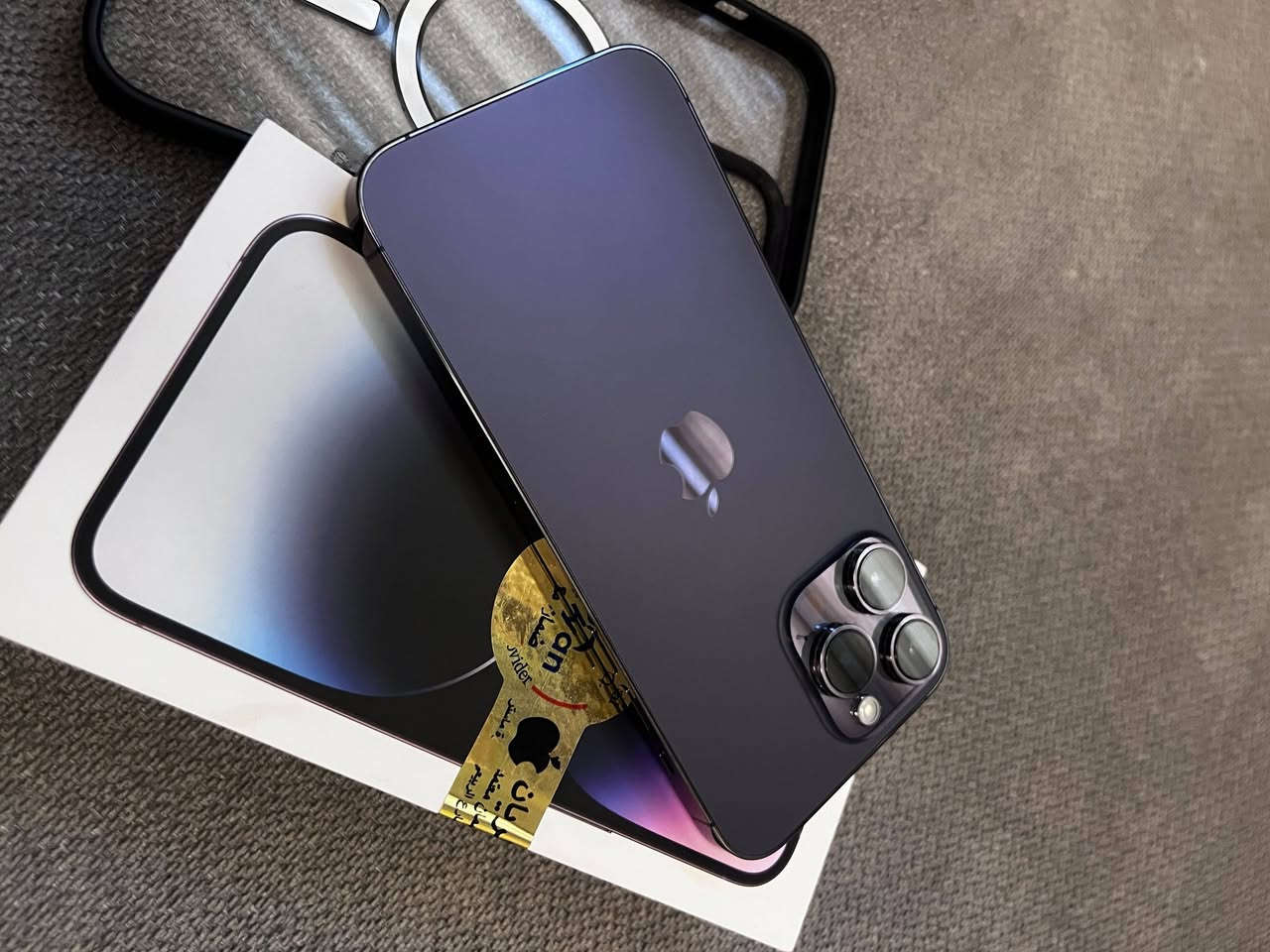سلام عليكم للبيع
ايفون 14 Pro Max دبل سيمكارت اخوان دبل سيمكارت اخو الجديد كفاله عامه من كلشي وتر بروف على الفحص نضافته 100% شخط مابي تجي تفحص الجهاز و تشوف 
ذاكره 256 و بطاريه 78% بلاديه و بدون صرف 
جهاز جديد كلش و على الفحص و الضمان 
ملحقات كامله باكيت و كيبل و كفر اصلي 
سعر 900 الف و مجاله حك الجيه 
مكاني بغداد العامريه 
رقمي واتساب *********** واتساب 
ماكو توصيل ابد
صورته و نضافته شوفه عينك بالصور
