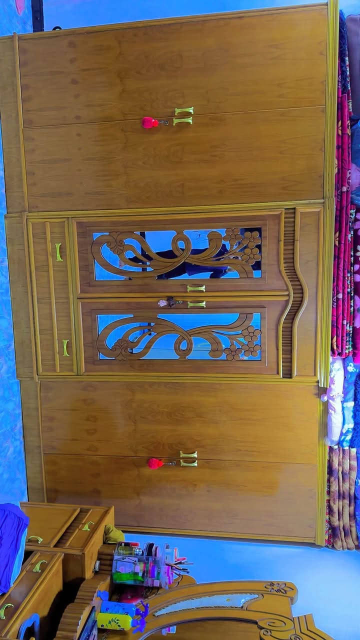 سلام عليكم عندي غرفت نوم صاج درجه أوله نضيفه ٩٠/ ١٠٠
الشراي تفاصيل يراسل او يتصل ***********
