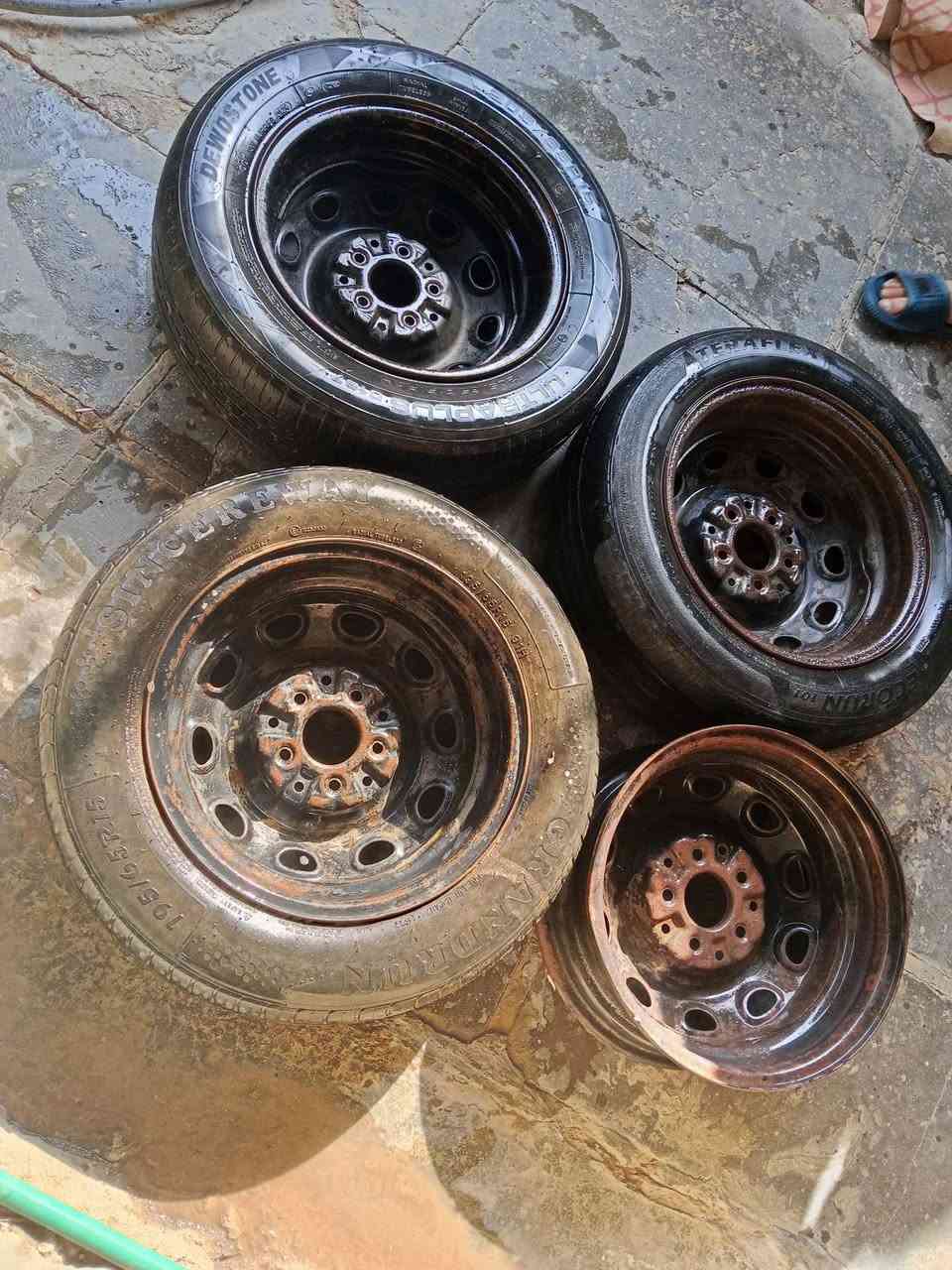 حجم ١٥ • للبيع • مش بالفيس