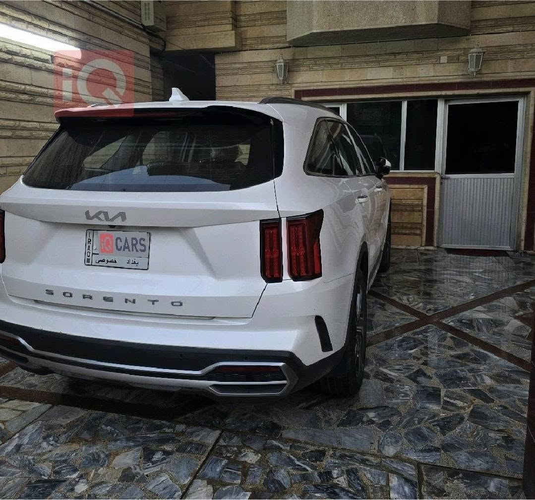 السلام عليكم 
سورنتو 2022
مواصفاته بانوراما 
كراسي جلد كهرباء 
صندوق كهرباء 
محركها ٦ سلندر 3500
کير ماوس 
السيارة كلش نضيفة مابيها ضربه 
رقمها بغداد
لونها ابيض صدفي 
السيارة ماشية ٥١ الف كيلو
السيارة وارد خليجي كفالة عامه
السعر ٢٧٠ ورقه وبيها مجال كلش قليل
شراي خابرني او راسلني واتساب رقمي 
*********** خابرني وتتدلل بغداد, العراق
