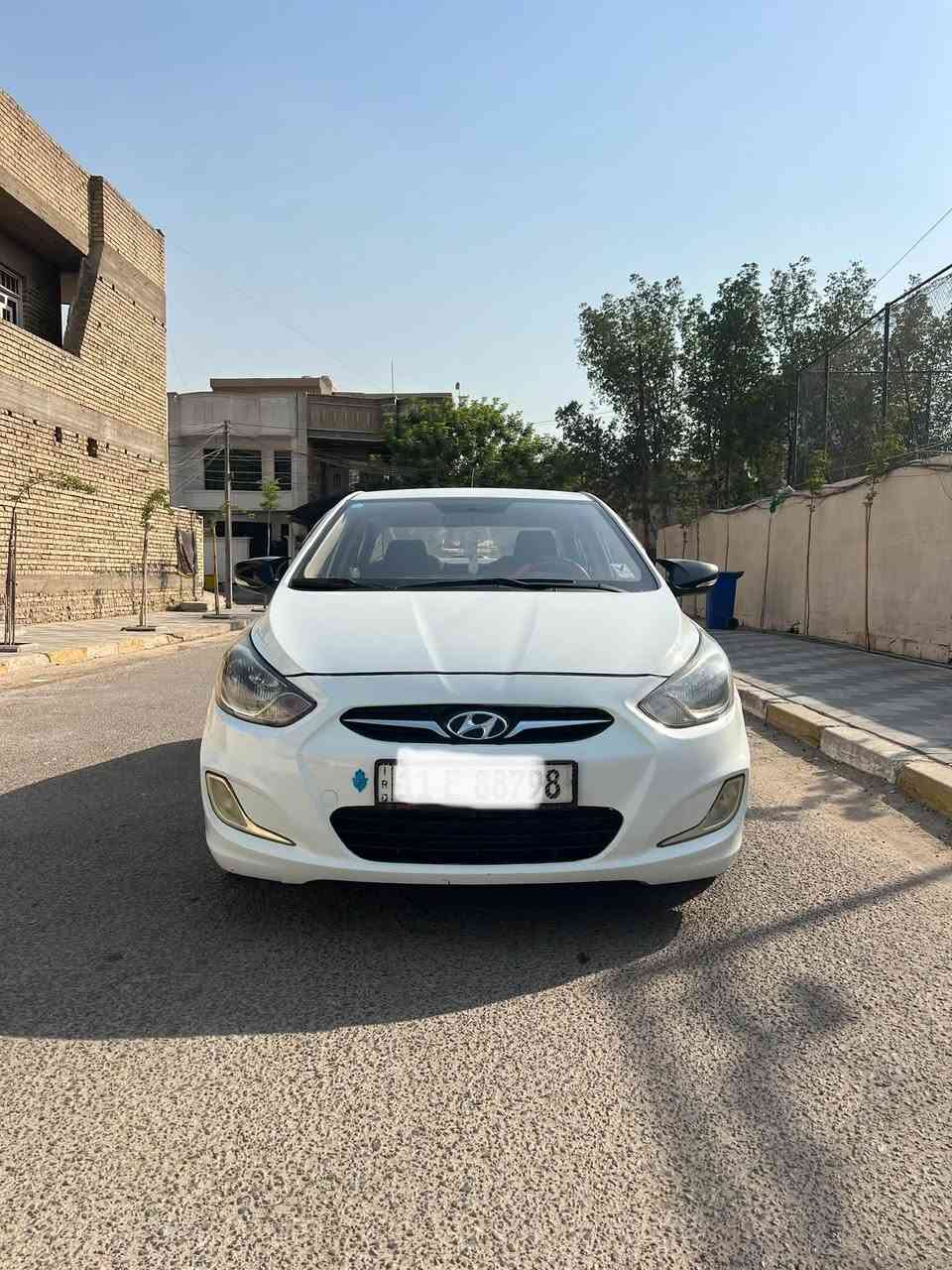 السلام عليكم
اكسنت خليجي موديل 2013
مكينة 1600 دبل قطرة دون تبخير أو تنقيص
مكينة بلادية والكير ايضاً 
صدر امامي خلفي جديد موبز شركة
تخم تيار جديد قبل شهر شديتهن 
فقط تبديل قطعة باب خلف السائق + 3 قطع بارد بسيطات اماً الباقي بدون صبغ فقط الباب تبديل
مكان السيارة : حي العامل
رقم الهاتف :***********
السعر :87

