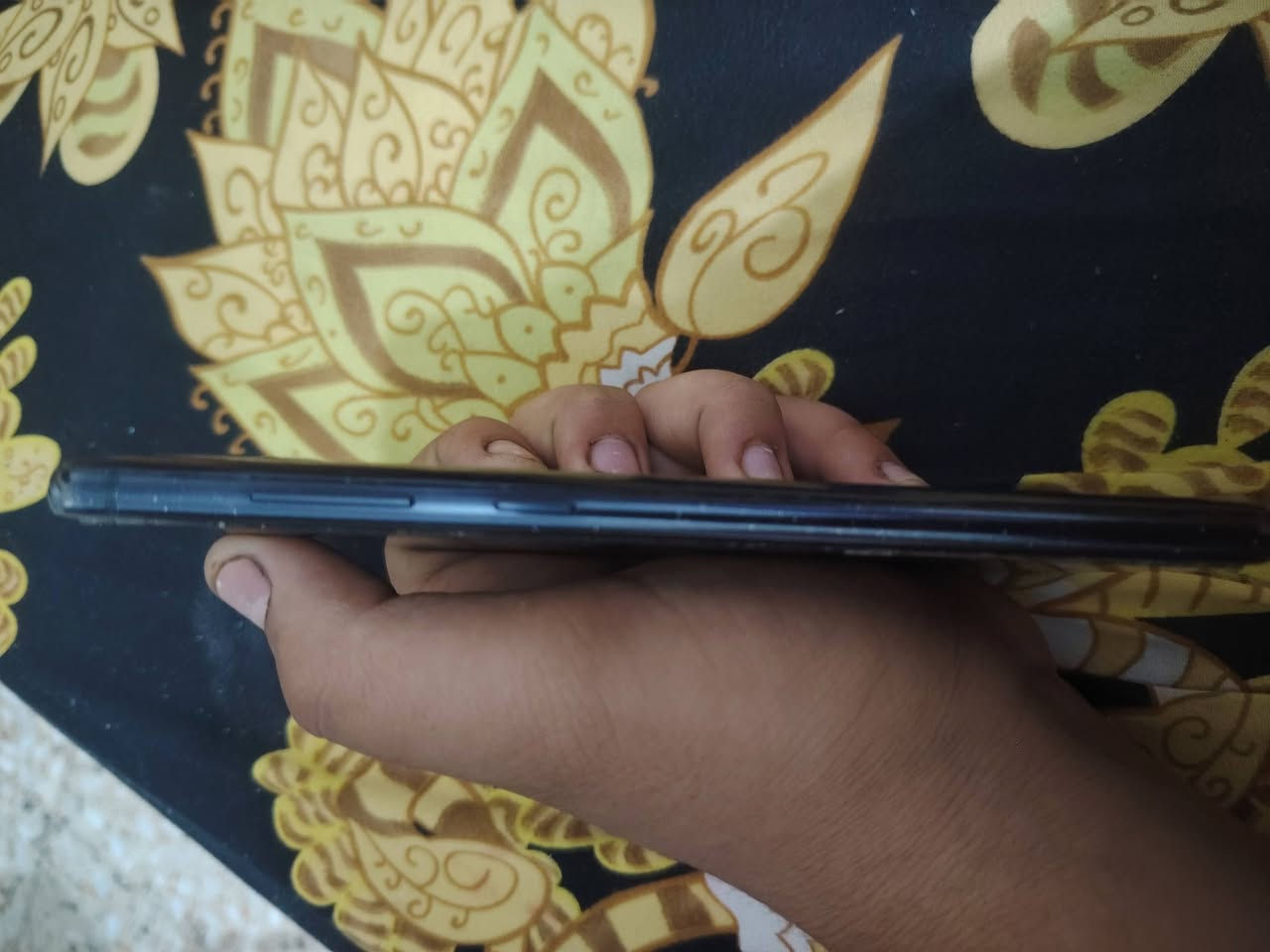 السلام عليكم موبايل نوت ١٠ لايت الجهاز نضيف حيل مفتوح افلاتت شحن قبل سنه يم سيد اسامه شرق أوسط خطين جهازن نضيف كلش غير الفلاته كلشي مابي هذا رقمي بي واتساب ***********
