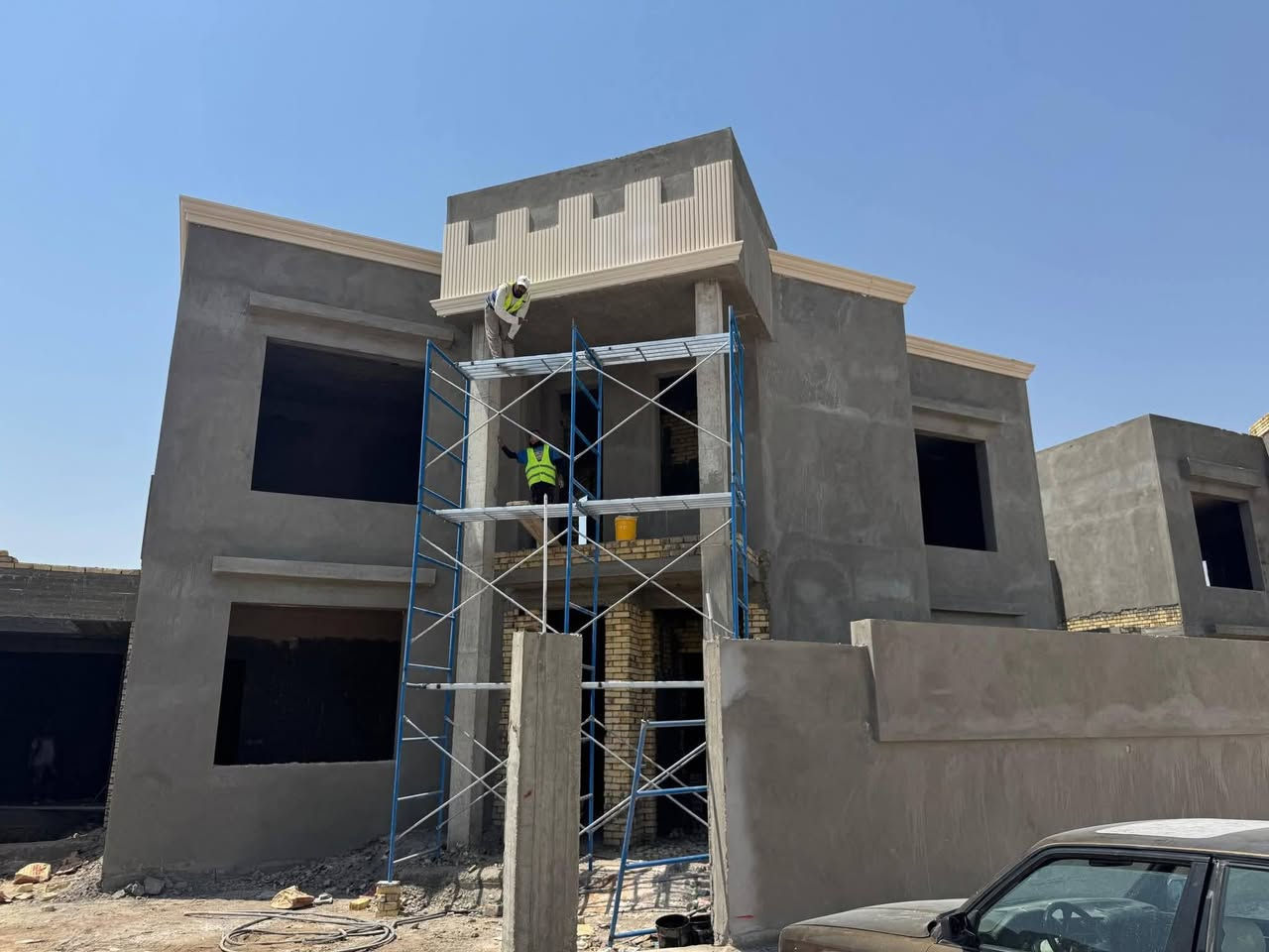 وحدة سكنية للبيع في مجمع القلب
رقم ٣٨٨ خامس وحده عن الحولي مقابل المدينة الطبية مباشرة

السعر الكلي 126

تقع على شارع ١٨ متر

مساحة ٢٤٠ متر

البناء طابقين

مبني  هيكل واصل لمرحلة التسقيف

تباع بسعر مناسب 

وتساب او مراسلة الصفحة 

***********

نص مكتوب في الصور:
- نهر ال مجمع الز مدرسة ابتدائية مدرسة ثانوية روضة شارع الجسر لتي -هذا كل شيء للآن- موصى به