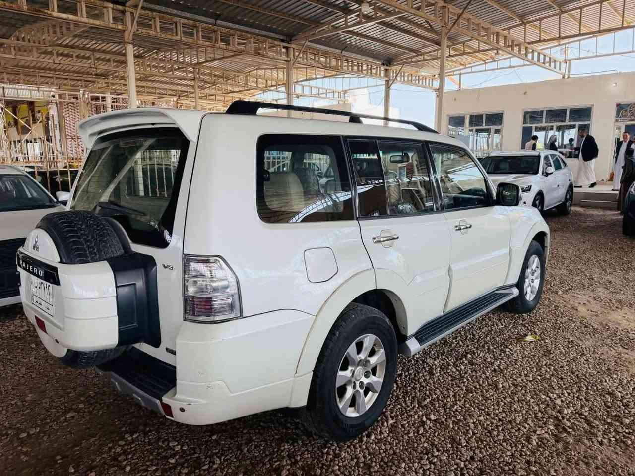 للبيع  ميتسوبيشي باجيرو 2014 خليجي – وكالة الحبتور
🚙 باجيرو 2014 V6 GLS

🇦🇪 خليجي – وكالة الحبتور

🔧 محرك 3.5 لتر V6

⚙️ جير أوتوماتيك

4️⃣ دفع رباعي 4WD

👨‍👩‍👧‍👦 7 ركاب

🎨 اللون صدفي

🌞 فتحة بانوراما

🔘 ويل ألمنيوم

🪜 عتبات جانبية

🔝 روف راك

📺 شاشة وسطية

🎛️ تحكمات بالمقود

🛞 استبنة خلفية

السيارة خليجية، مواصفات GLS، نظيفة ومرتبة.

💰 السعر: [154  "و بيها مجال"]

📞 الاتصال: [***********]
