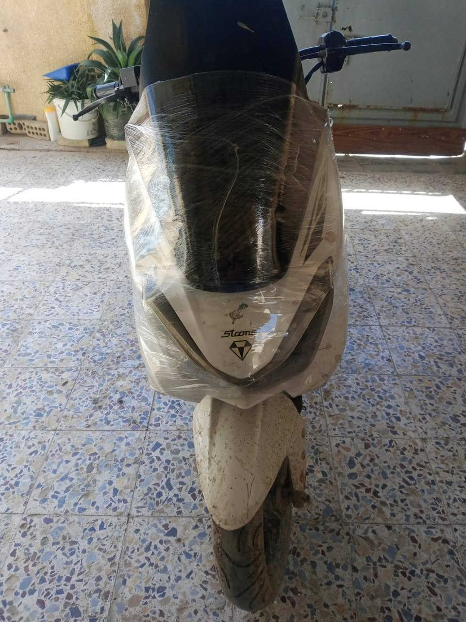 من رخصة الادمن وأعضاء الكروب المحترمين
يالله سلام عليكم ورحمه الله وبركاته دراجة سكنس اكس ماكس (سترونك) موديل 2023 الدراجة حلوة وناعمة امانت الله ورسوله اريد ابيعة محتاج فلوسة 

احجي امانة الله وذمة وضمير باجر وراي حساب وكتاب الدراجة كفراتة مو كلهن تعبانات الكفر الكدام كسور والسوادة مكسورة والترايش الي بل صفحة اليسار مكسورات عدي استرداد غراض بقيمة 30 الف الدراجة صارلة خمس ست اشهر يمي حلوة ورزنة بس هسه كلش توازيت علة فلوس واريد ابيعة النقوصات الي تحتاجة :

1- شوتة

2-السوادة الي مكسورة والترايش 

3- اشارة الصفحة اليسار 

4-باتري 

اليوم بدلتلة الصالنصة  وبدلت العضمة مالت السكليتر بس الدراجة بية خربطة تحتاج تنضيف كابريتة وبلك وترجع الدراجة تشتغل اخي العزيز اذا ما عجبك السعر لا تعلق ولا تحجي ولا تعبني كلشي موجود بسوك لا تكلي متعنيلك وماعرف شنو رحمة لوالديك للتوضيح الدراجة ما ملعوب بية بلادية لا مجفت ولاشي سليمة المكينة 

السعر 375 الف قفل ارجوك بدون احراج 

*********** لا تخسر رصيد ولاشي هذا رقمي الاثير بية واتساب 

*********** هذا مابية واتساب

كربلاء المقدسة الحسينية العطيشي
