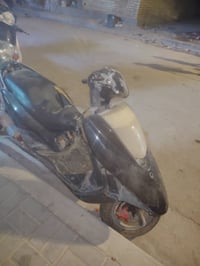 دراجه بريز شغله بس ترتبها  قفل 200رقم الهاتف 07882939817