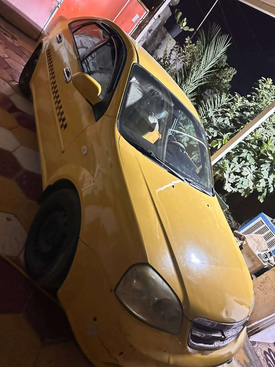 سياره اوبترا مديل 2006 اوتوماتيك مصفره هيئه وغرامات وهزه تبريد وتدفئه وشاشه ودوشمه تخم تاير جديد السياره بااسمي ثاني يوم مداور سعر 60 وبيها مجال للشراي مامتواجد على الفيس للاتصال ع رقم ***********
