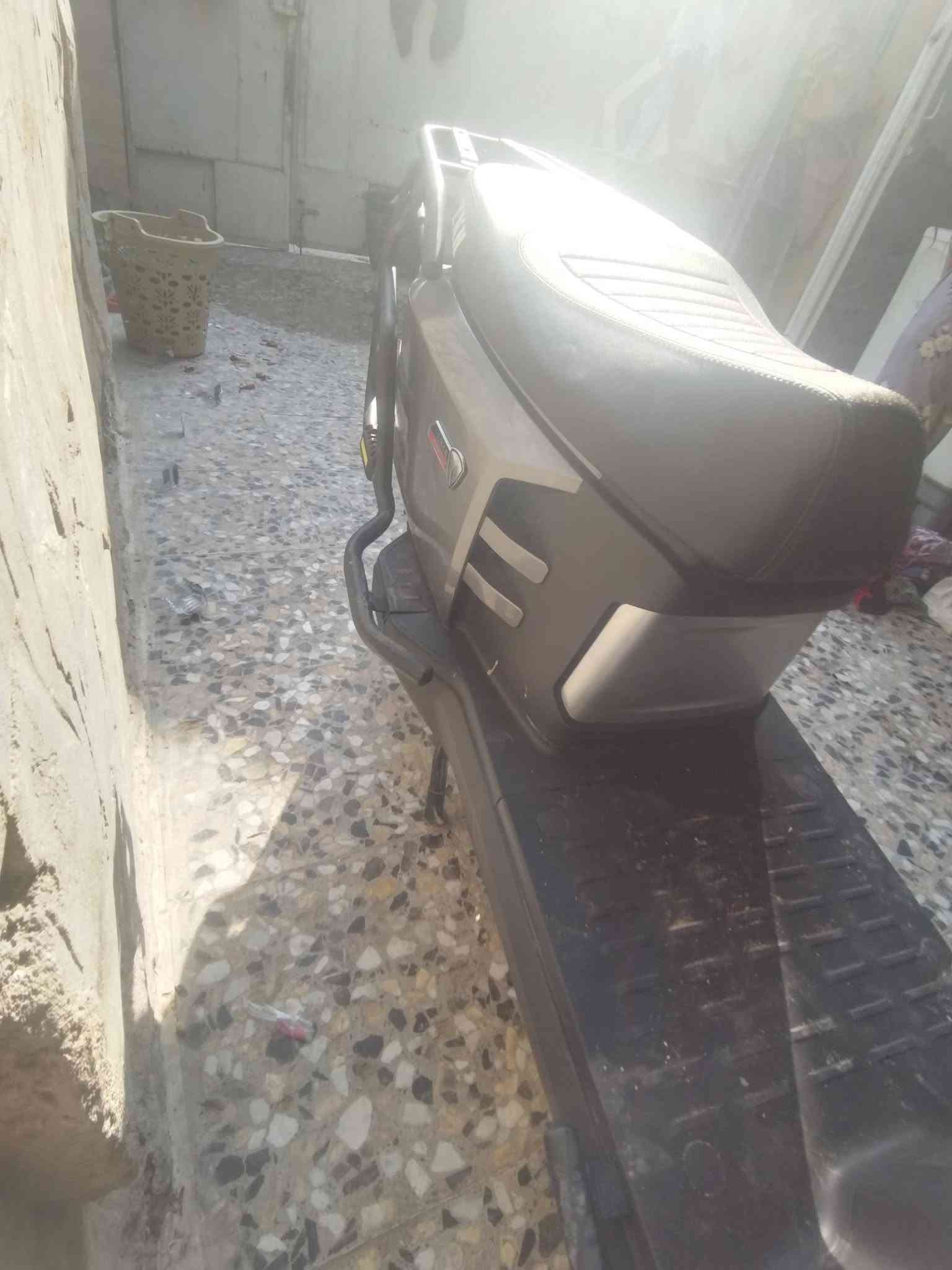 دراجه LIMA مدرعه بالكامل زيرو ماشيه ٧٠٠ ميل مواصفاته حلوه بطاريات ٦ كرافين شحن انسه دراجه جديده ب٨٠٠ الف قفل
بغداد البنوك
***********
ملاحضه سعره الجديده بالمحلات مليون و٢٥٠ ومالتي جديده
