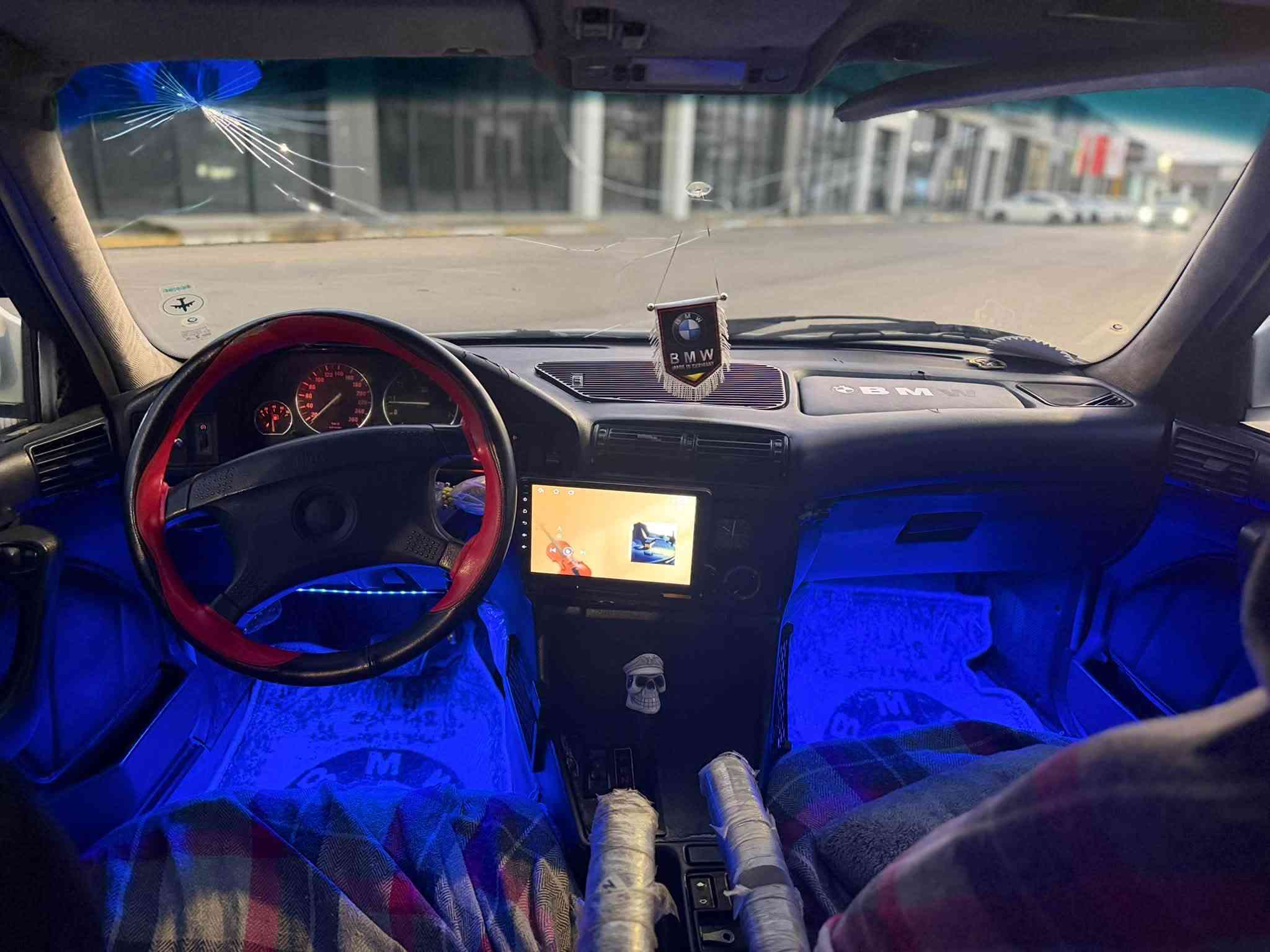 بي ام E34 • ٥٢٥ • توماتيك