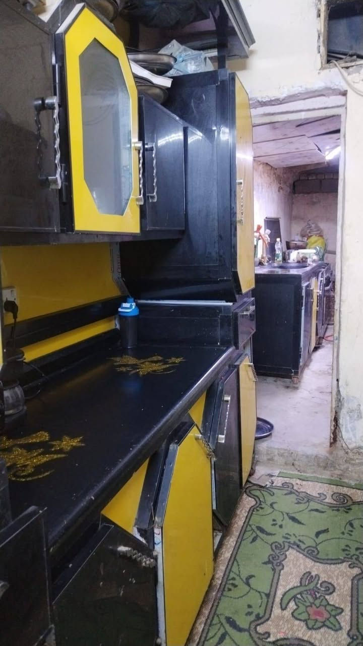 دار للبيع المساحه 120 متر
يحتوي على غرفتين وصاله وستقبال ومطبخ وصحياة وحمام العنوان حي العسكري؛ شارع 60 قريب حسينية ام البنين مراجعة مكتب الكعبي للعقار *********** وتساب اتصال
