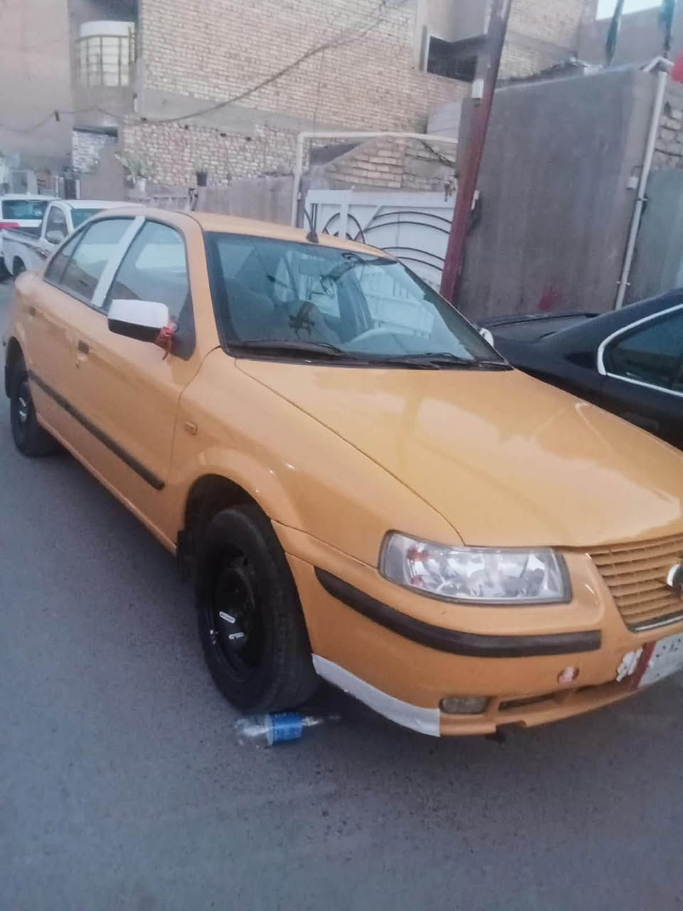 سمند مديل 12 بسمنه رقم انكليزي مكينه خير من الله تبريدعاطل السياره بلاديه بيها بس بنيد طاير ومبدل سعرها 33 وبيها مجال لاستفسار ***********
