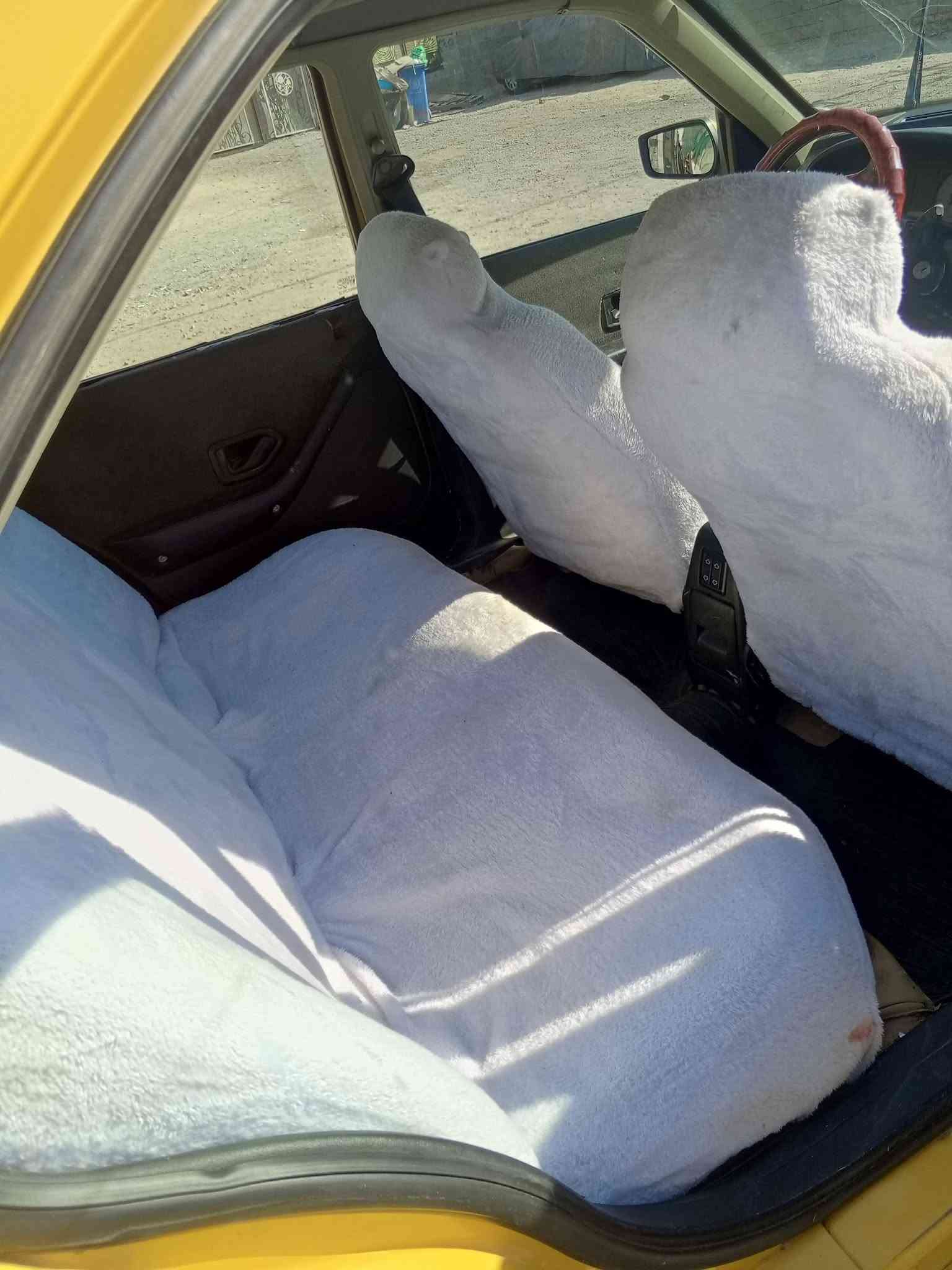 السلام عليكم للبيع موديل 16 سياره جاهزه مصفره هيئه وغرامات شرط التحويل بيها تبديل بنيد وطخه وتعمير جاملغ   السياره بيها تلحيضات بسيطه السعر 37 مجالها بسيط مكاني بغداد ***********
