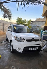 صول 2017  ماشيه 52 ميل سياره خير من الله محرك 2000تبريد 🧊 تخم تاير جدي...