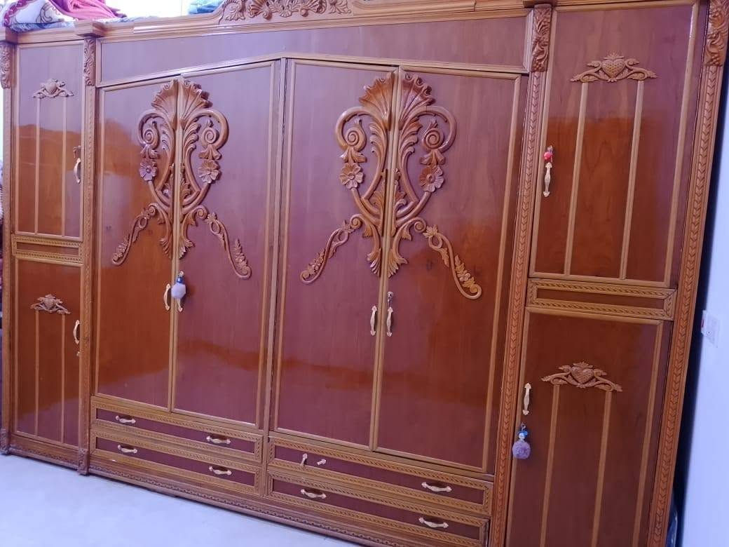 السلام عليكم 
غرفة تسكام خشب ٨ ملم استخدام قليل الغرفه جدا نضيفه مستعجل على بيعه بسبب النقل الي يريده يراسلني خاص او يتصل ويدلل الرقم ***********
