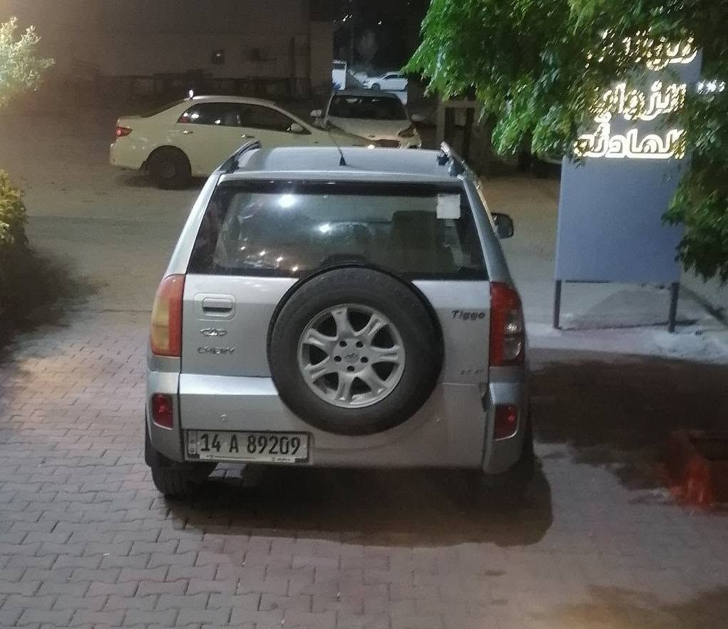 السلام عليكم تيكو موديل ١٤ رقم بصرة انكليزي تحويل مباشر سياره فول مواصفات جهازه من كلشي دواخل نضيفه كلش كير محرك مكفول مكفوله من كل ضربه وصبغ حاليآ طالع بيها بسليمانيه 
سعرها ٥٧ وبيها مجال مكاني واسط الكوت
للاستفسار واتساب أو اتصال
***********
***********
