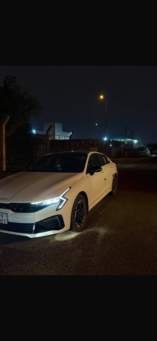 السلام وعليكم k5 2026 خليجي كفاله عامه
ماشيه 15 الف رقم اربيل ابأسمي 
فئه ومواصفات VIP تو كلر 
محرك 2500 
داخل VIP بيانو بلاك 
للستفسار اكثر هاذه رقمي ***********
