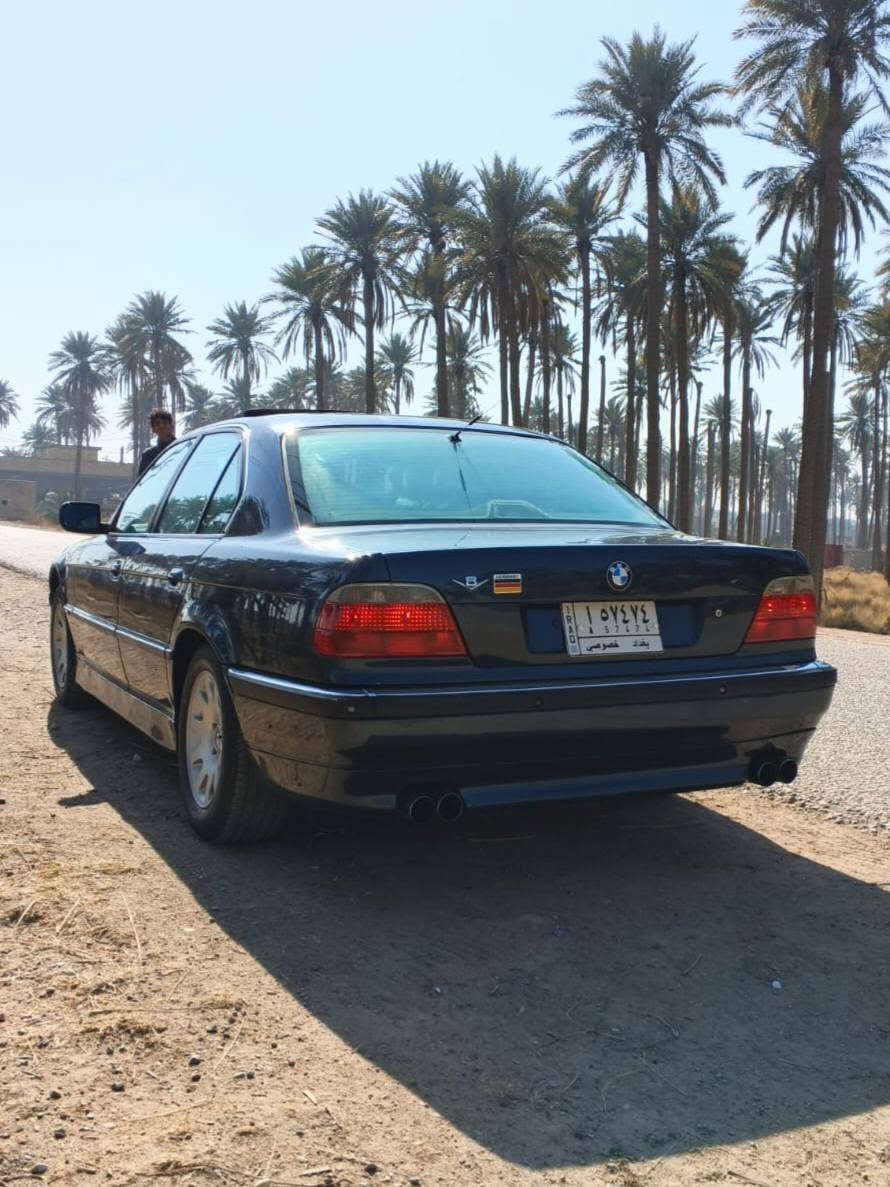 السلام عليكم
للبيع 740 اصل  بأسمي بغداد  سنوية ساقطة 
كَير مكينة كهربائيات  كًشر  مكفولة  
تدفئة تبريد 
حدادية 70 /100
غرفة  95 / 100 نضافة  
4 بردات وحدة نقص مثلثة  
دبل جام 
سلايت جام 
تلفون  نقص فقط بدالة
شاشة ندرويد  مع سماعات صوت حلو 
تخم تاير فقط واحد تعبان 
باور بي صوت قليل  بس مينقص 
سيارة حلوة وعلى ايدي  
السعر  90   
عنوان بغداد  /    حي النصر 
رقم الهاتف. ***********  
رجاء بدون تعليقات سلبية  
حترامي للجميع
