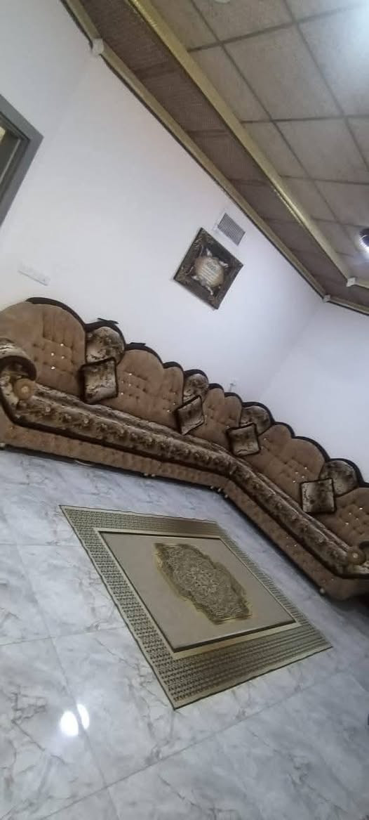 دار للبيع طابقين مساحته 100 متر مربع بناء 2025 موقع مميز بدايه التوحيد شارعه 15 گدامه حديقة مقابيل مجمع طيبه 2 ويتميز البيت ب3 غرف و مجامع صحيه عدد 3 استقبال وصاله نظام دكتات وسقوف ثانويه وابواب تركيه حديثه سعر البيت 88 وبي مجال للشراي ويرهم مراوس ببيت للاستفسار اتصل*********** بي واتس

